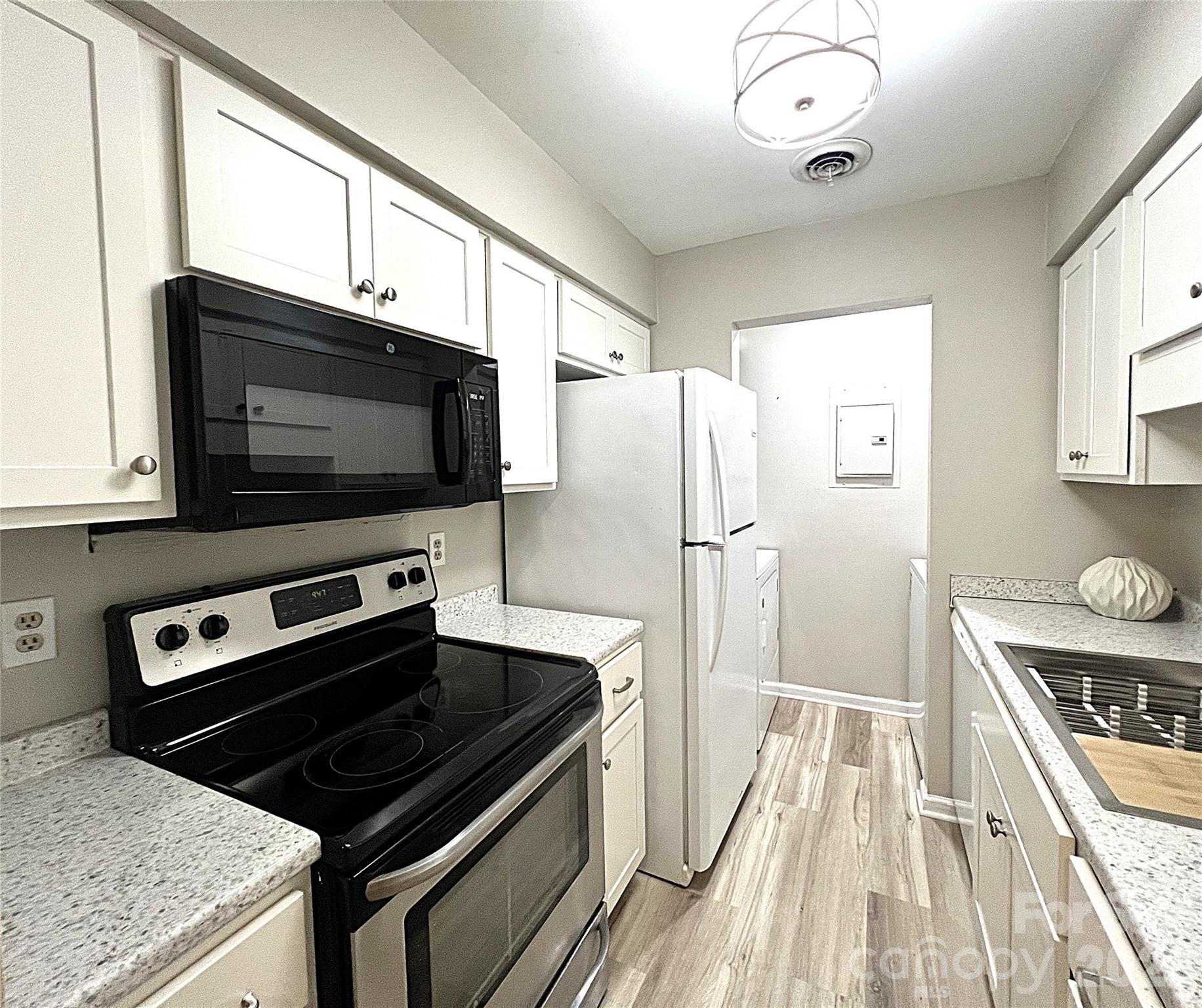 110 Heywood Road #9C — Arden