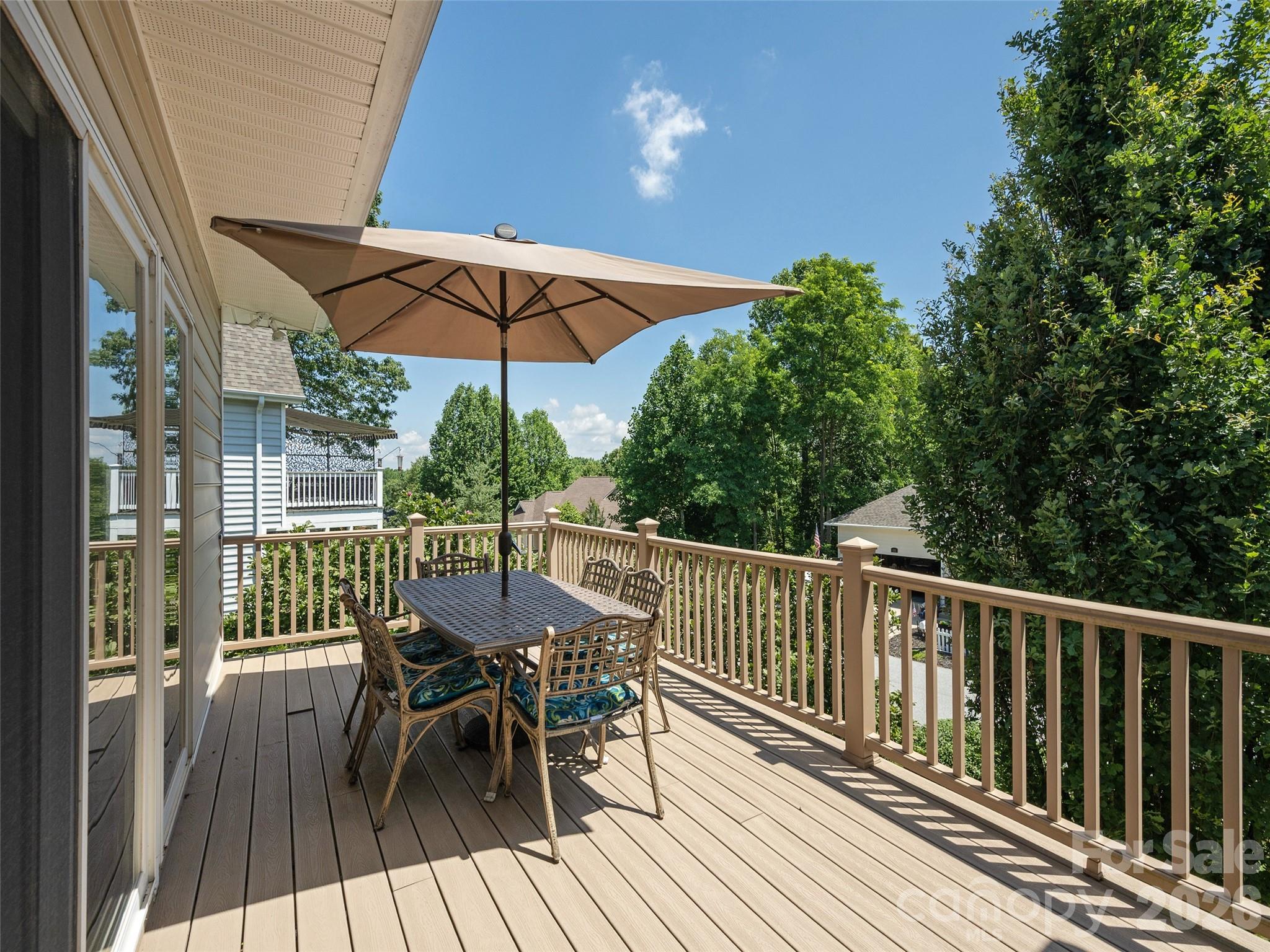 171 Ashefield Court — Hendersonville