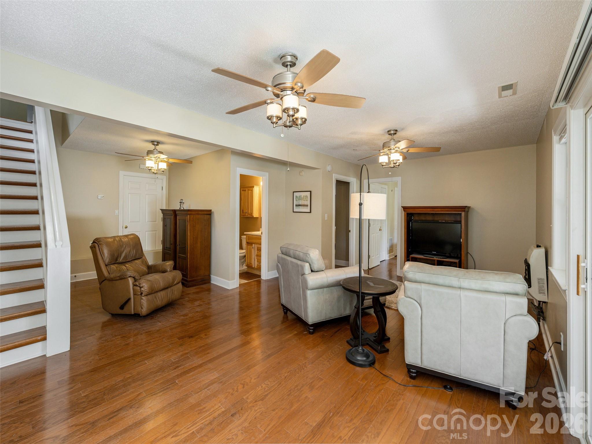 171 Ashefield Court — Hendersonville