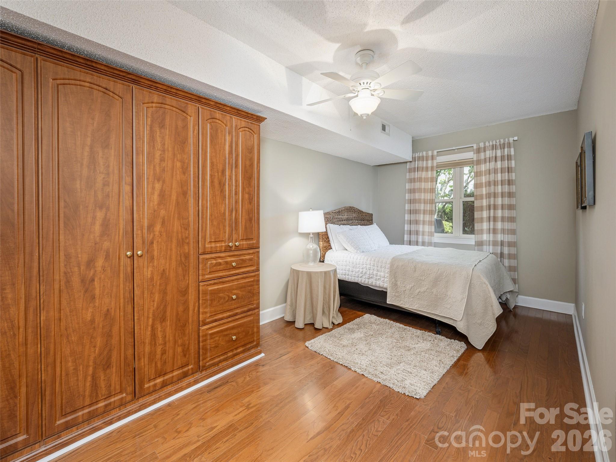 171 Ashefield Court — Hendersonville