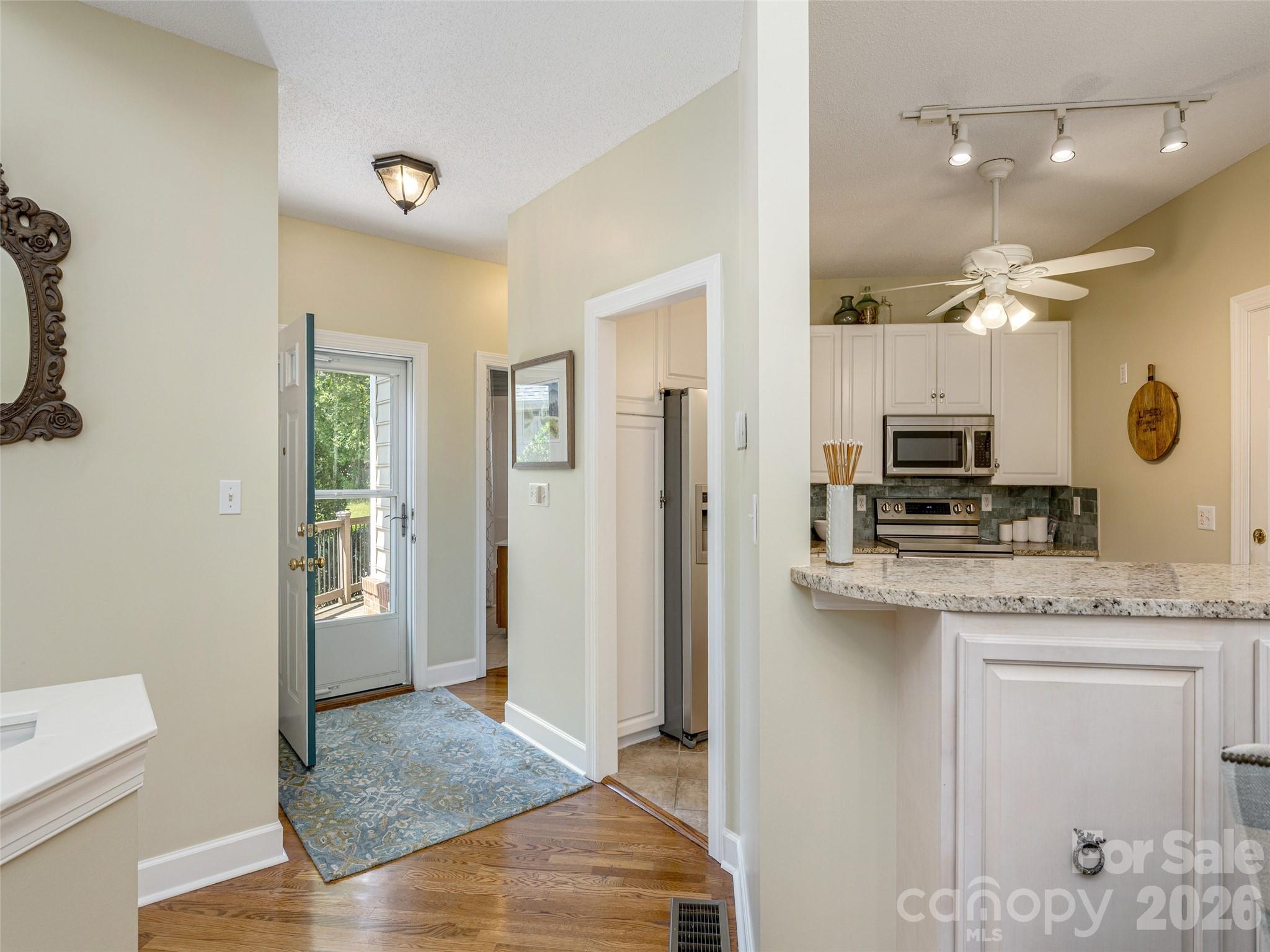171 Ashefield Court — Hendersonville