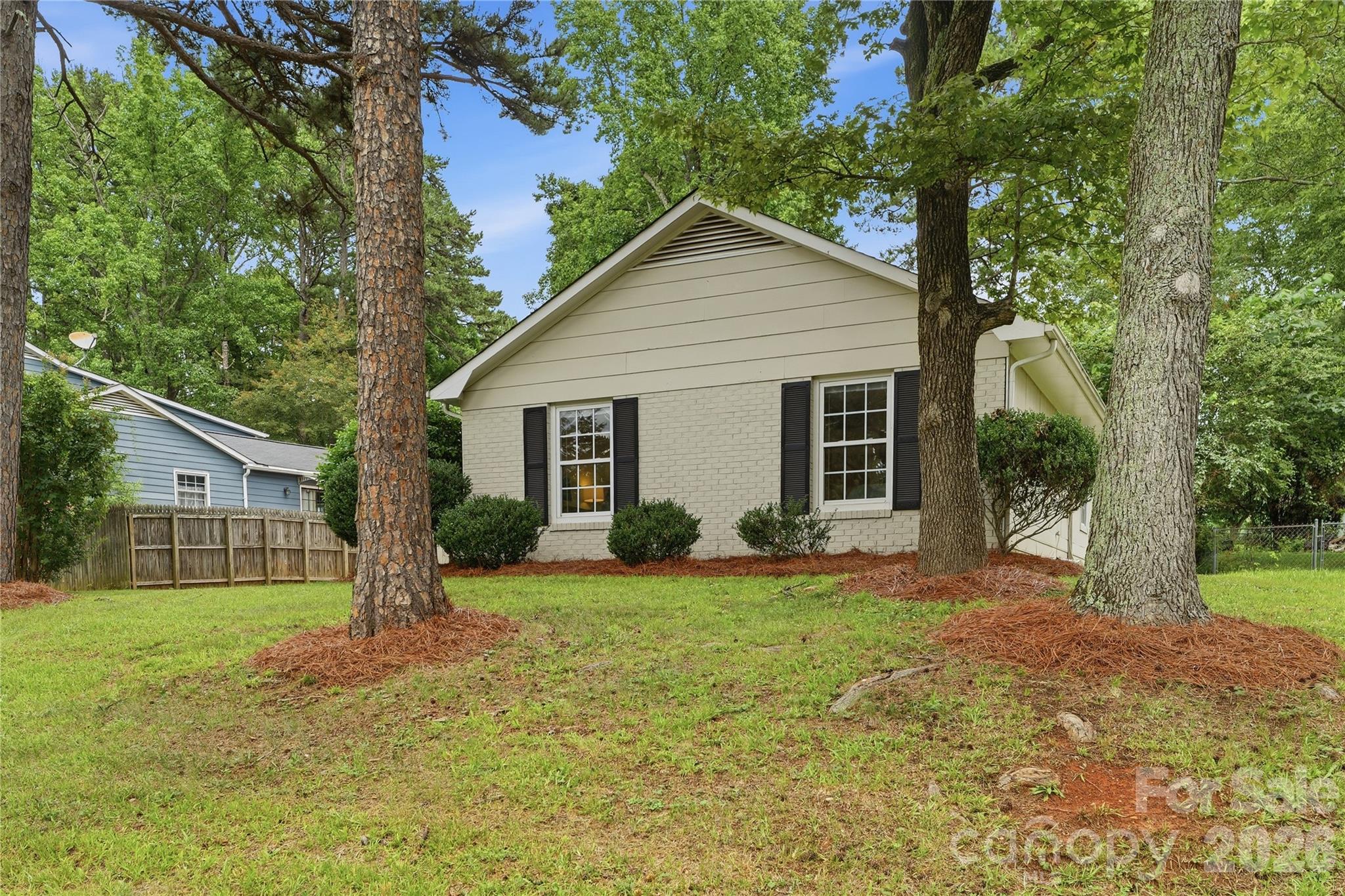 5439 Autumn End Circle — Charlotte
