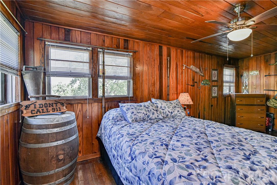 415 Weaverville Road — Asheville