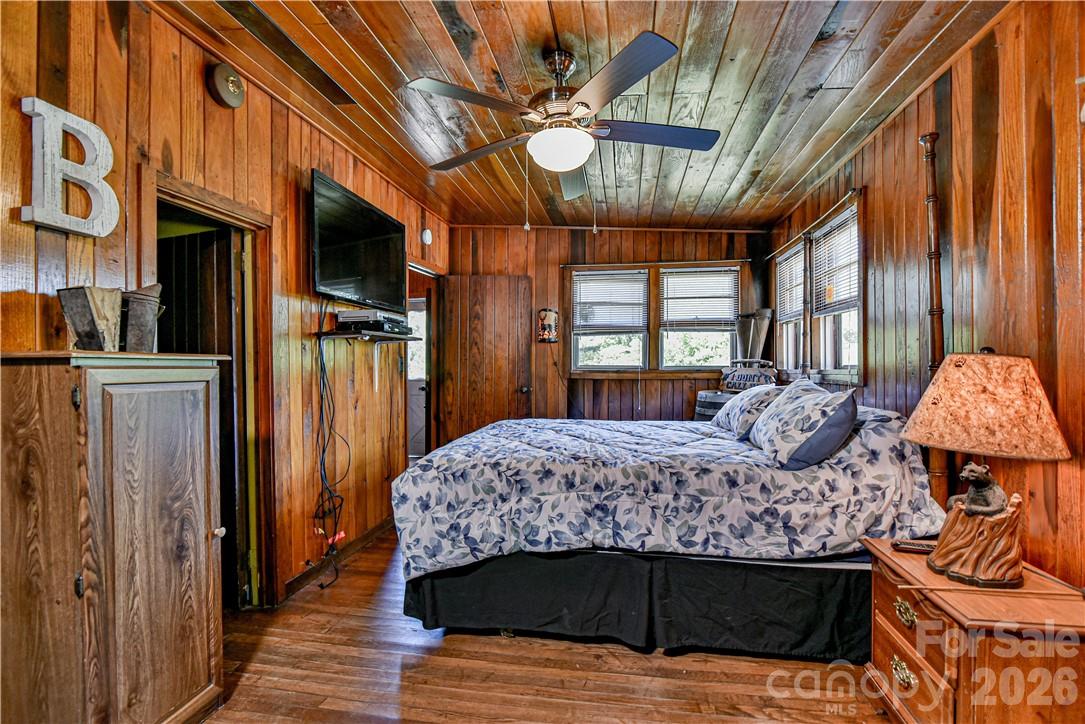 415 Weaverville Road — Asheville