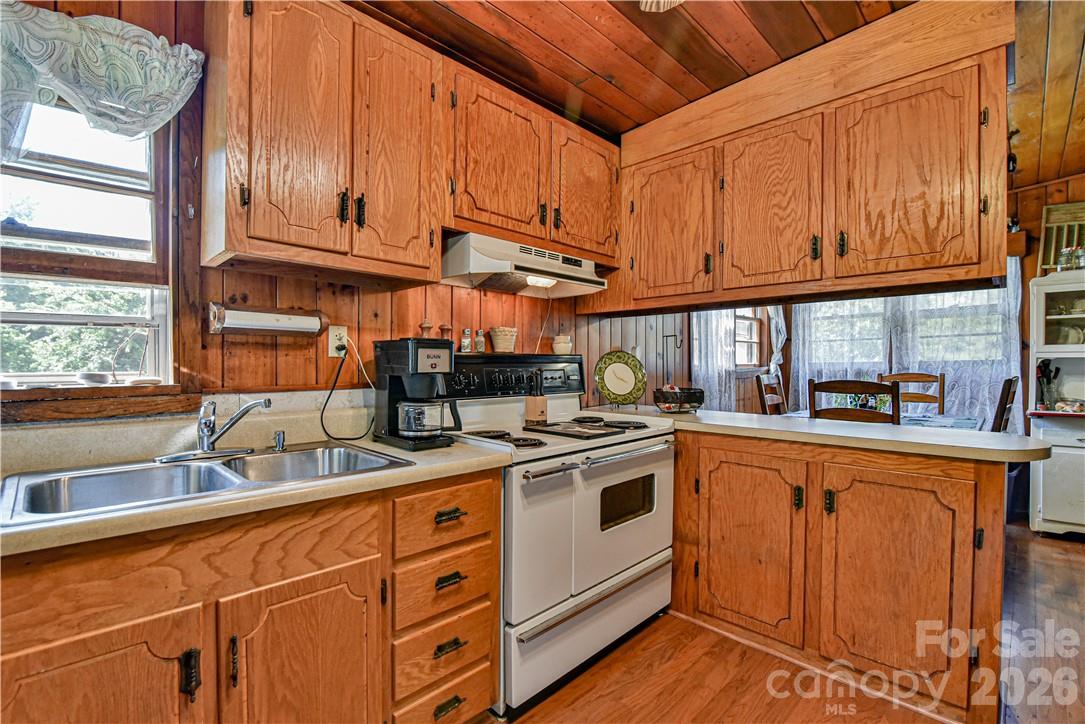 415 Weaverville Road — Asheville