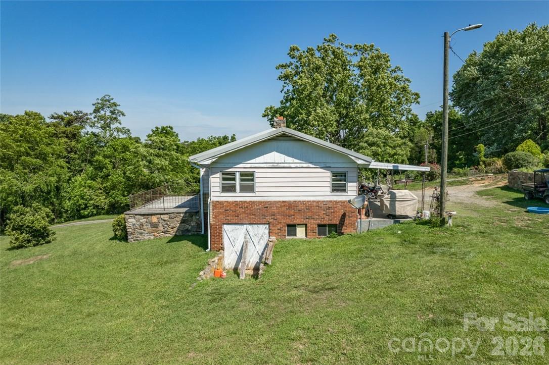 415 Weaverville Road — Asheville