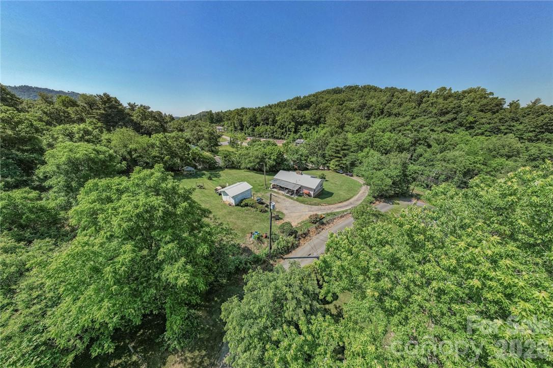 415 Weaverville Road — Asheville
