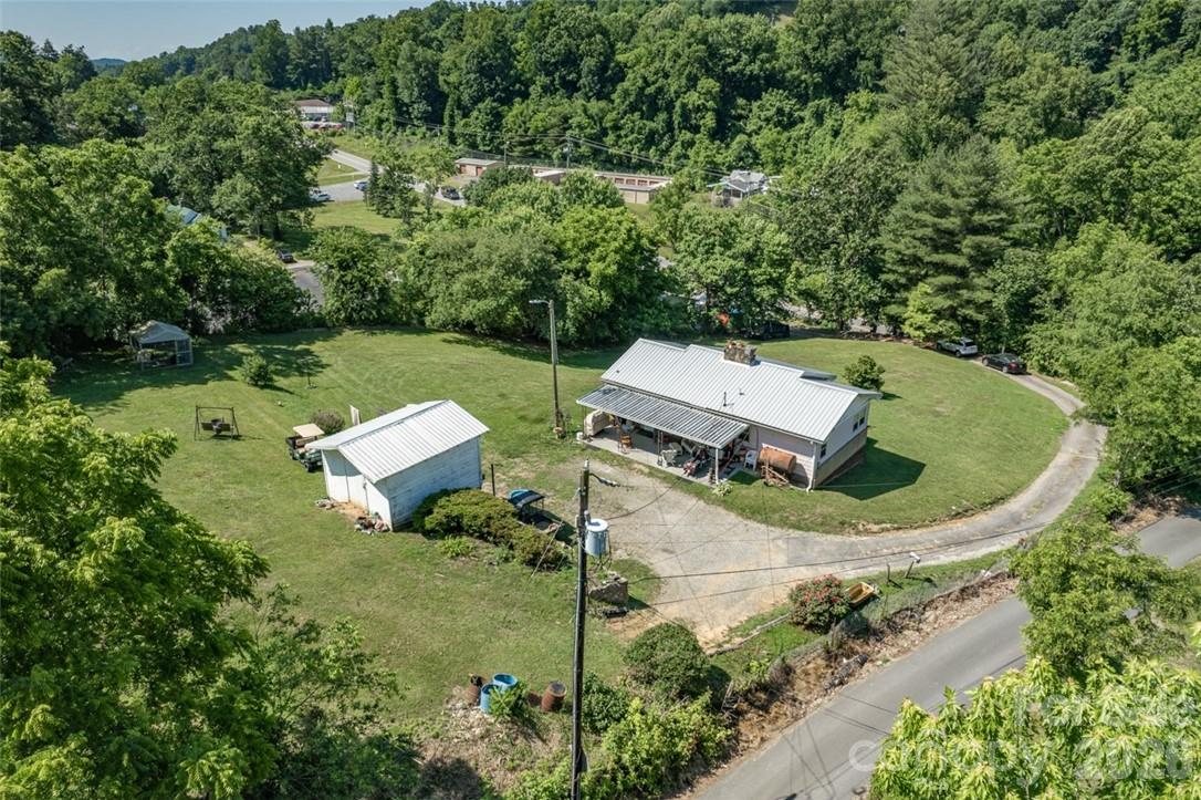 415 Weaverville Road — Asheville