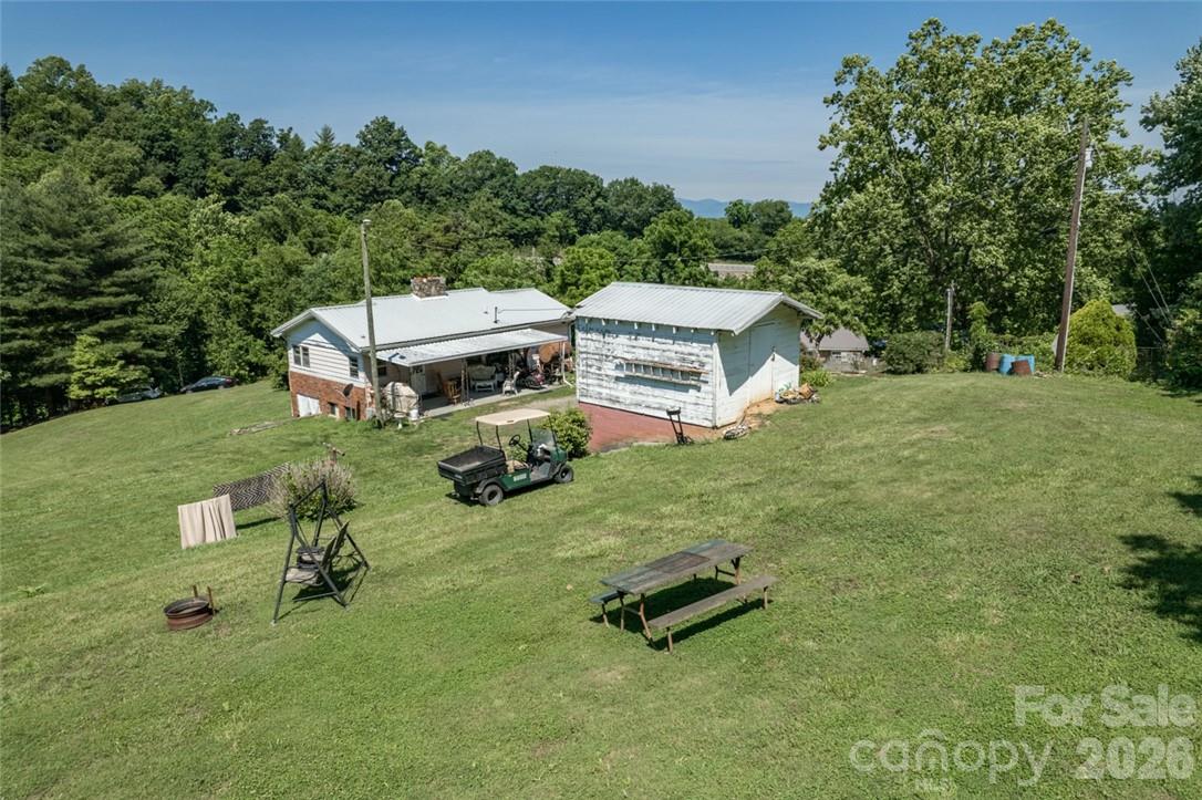 415 Weaverville Road — Asheville
