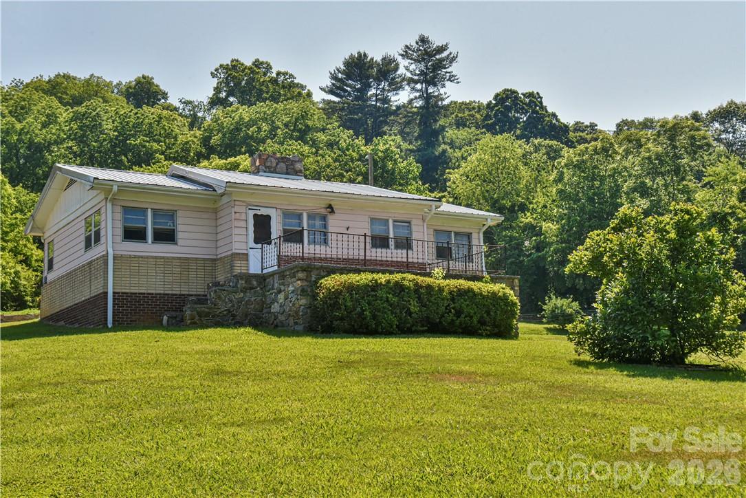 415 Weaverville Road — Asheville
