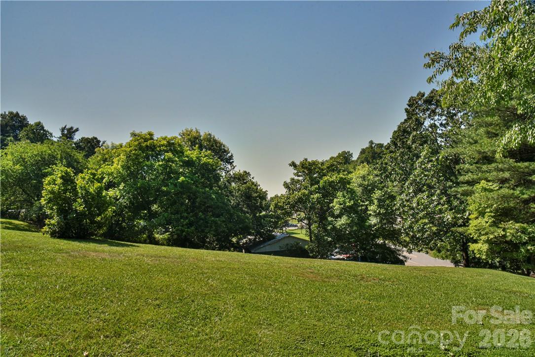 415 Weaverville Road — Asheville