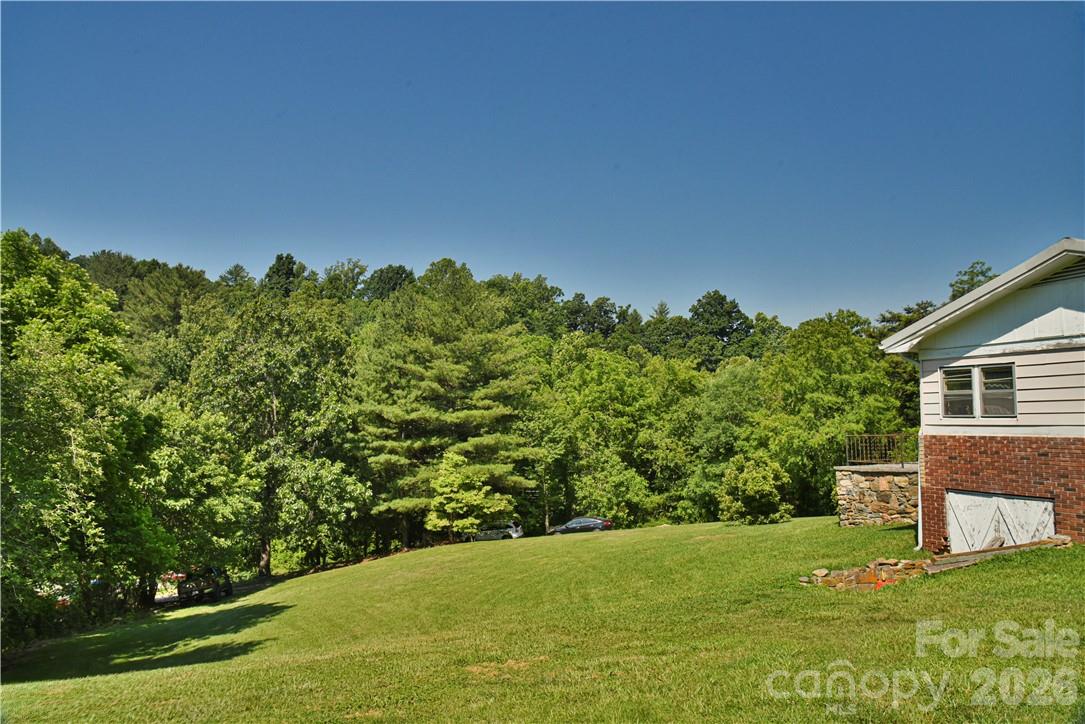 415 Weaverville Road — Asheville