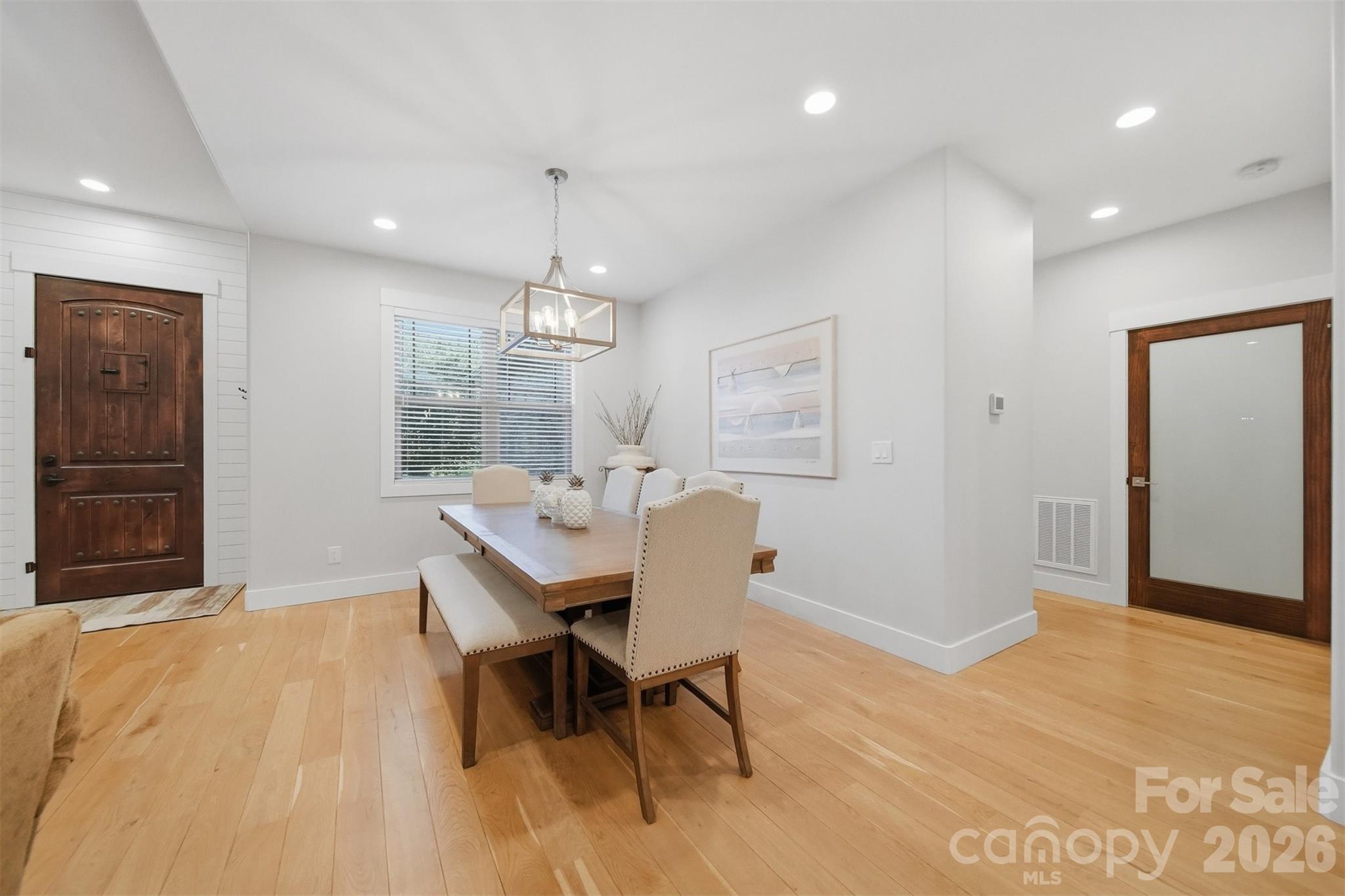2630 36th Avenue NE — Hickory