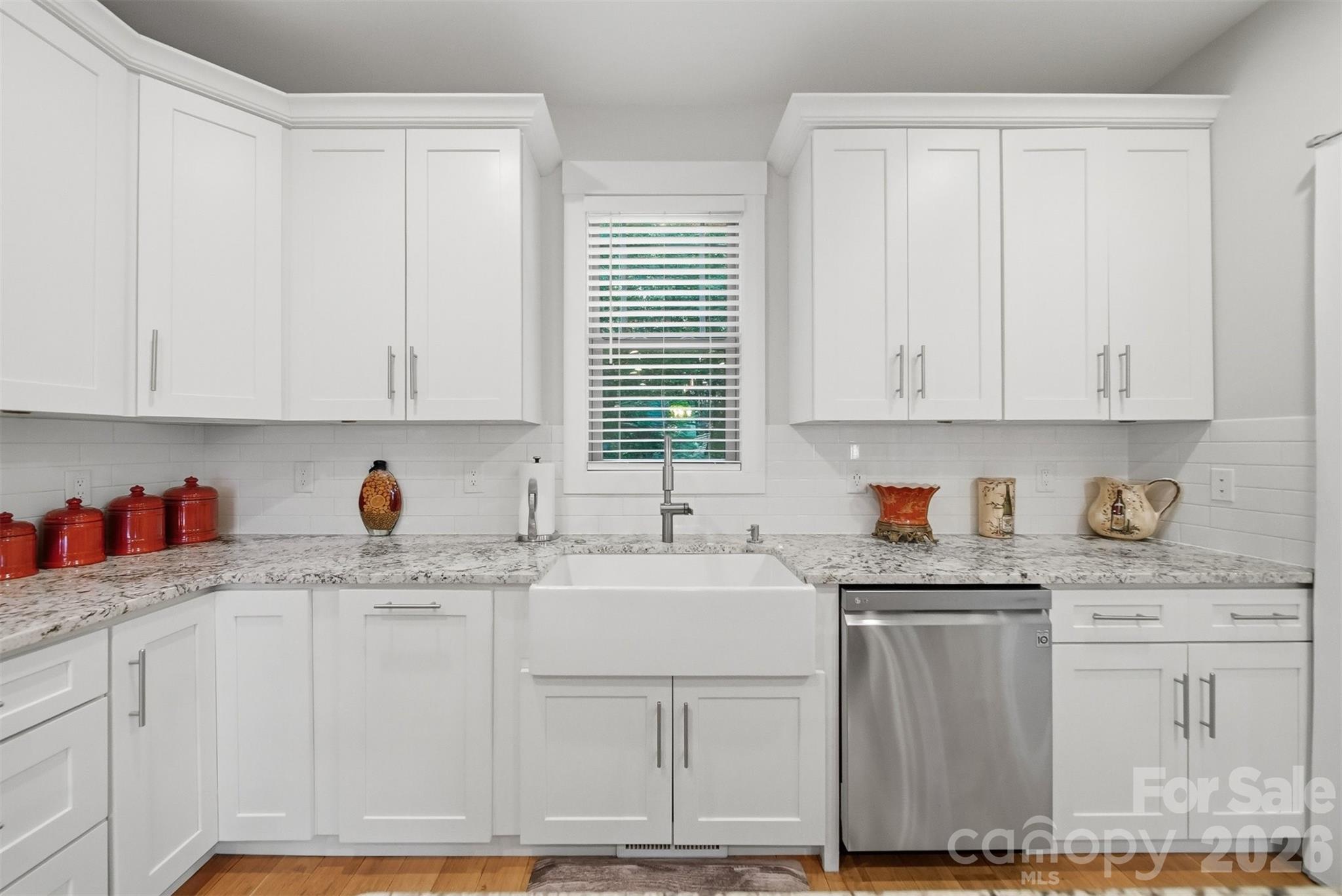 2630 36th Avenue NE — Hickory
