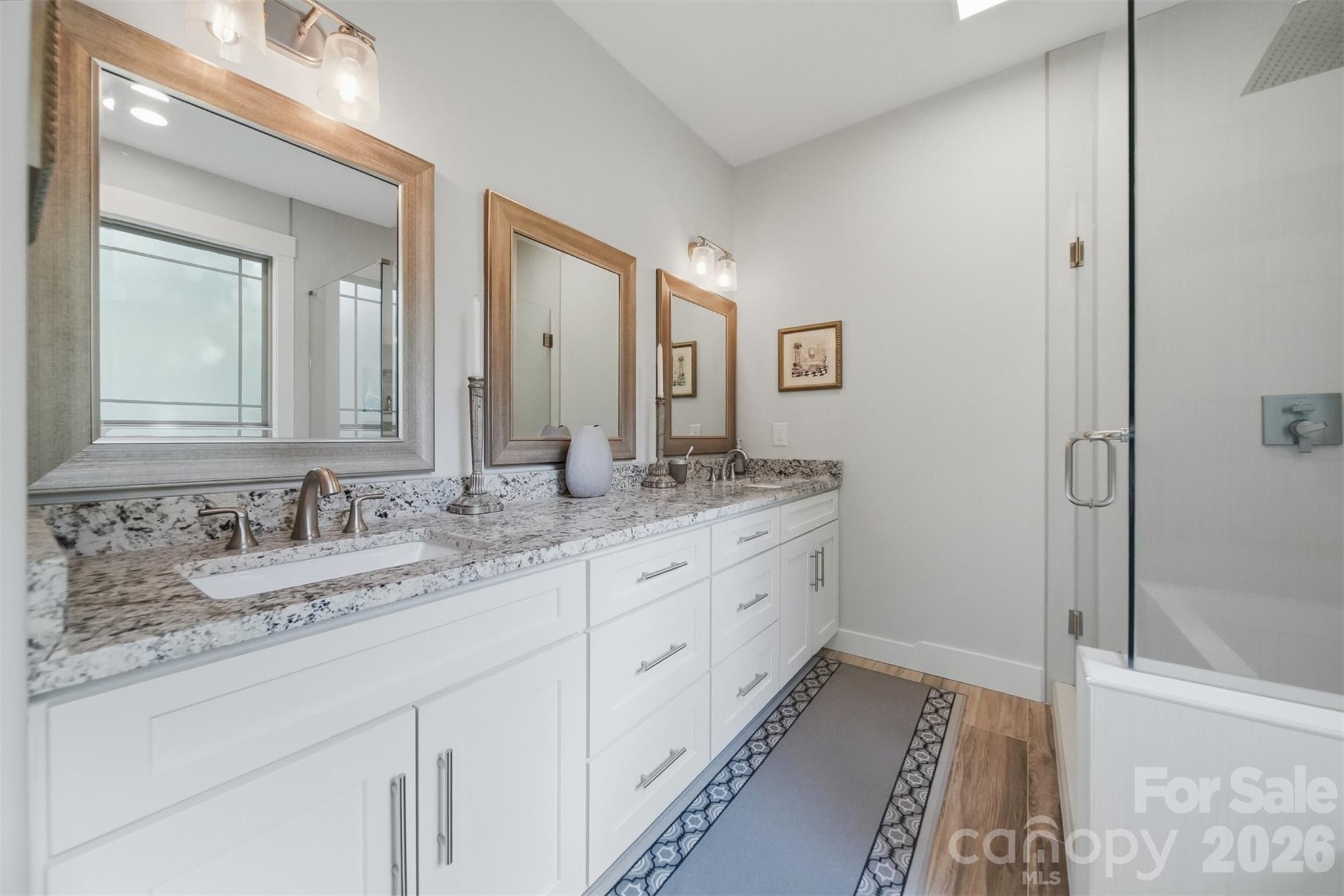 2630 36th Avenue NE — Hickory