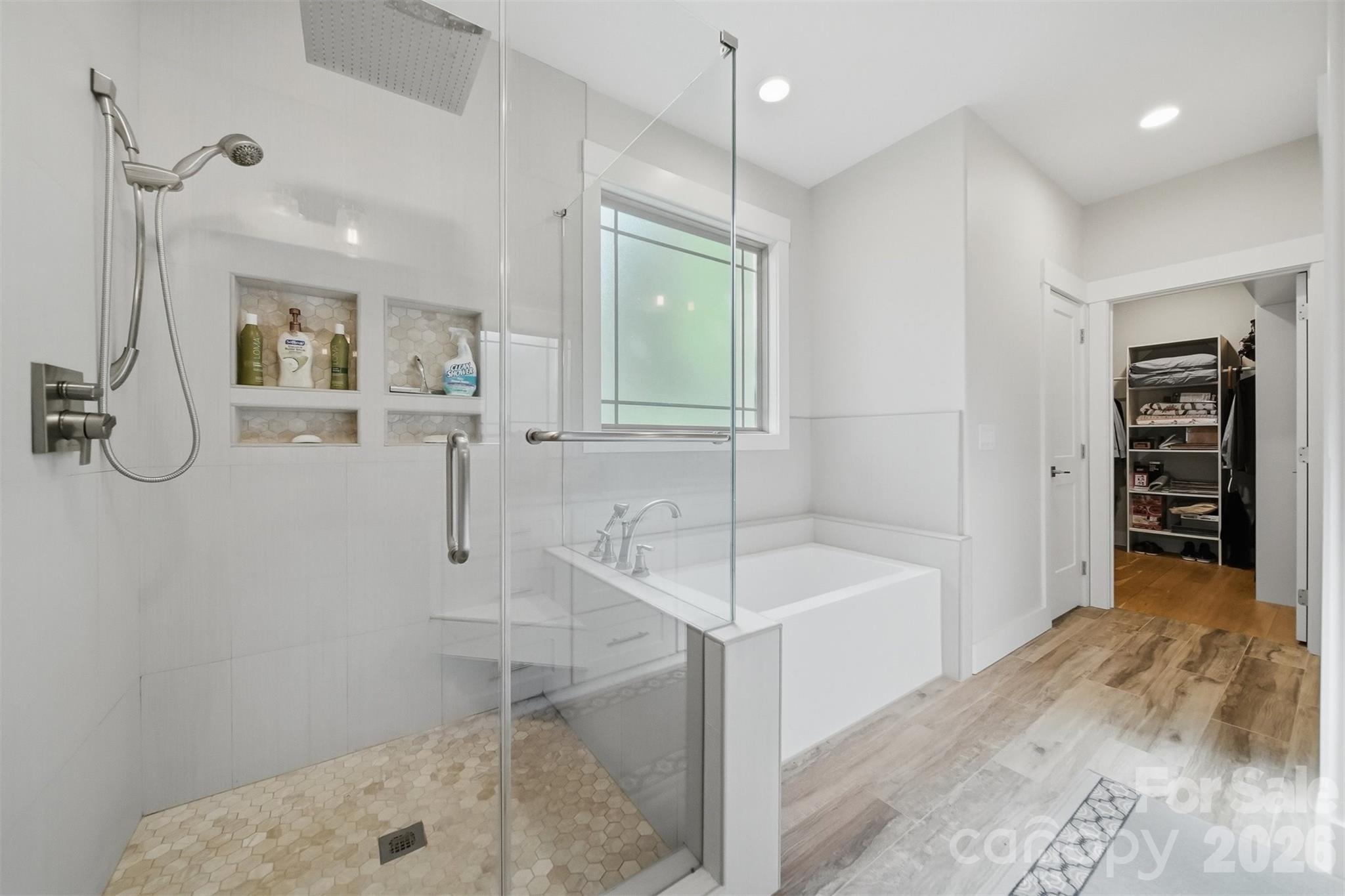 2630 36th Avenue NE — Hickory