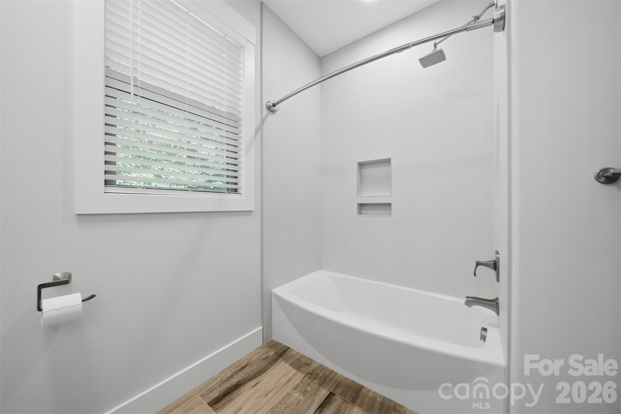 2630 36th Avenue NE — Hickory