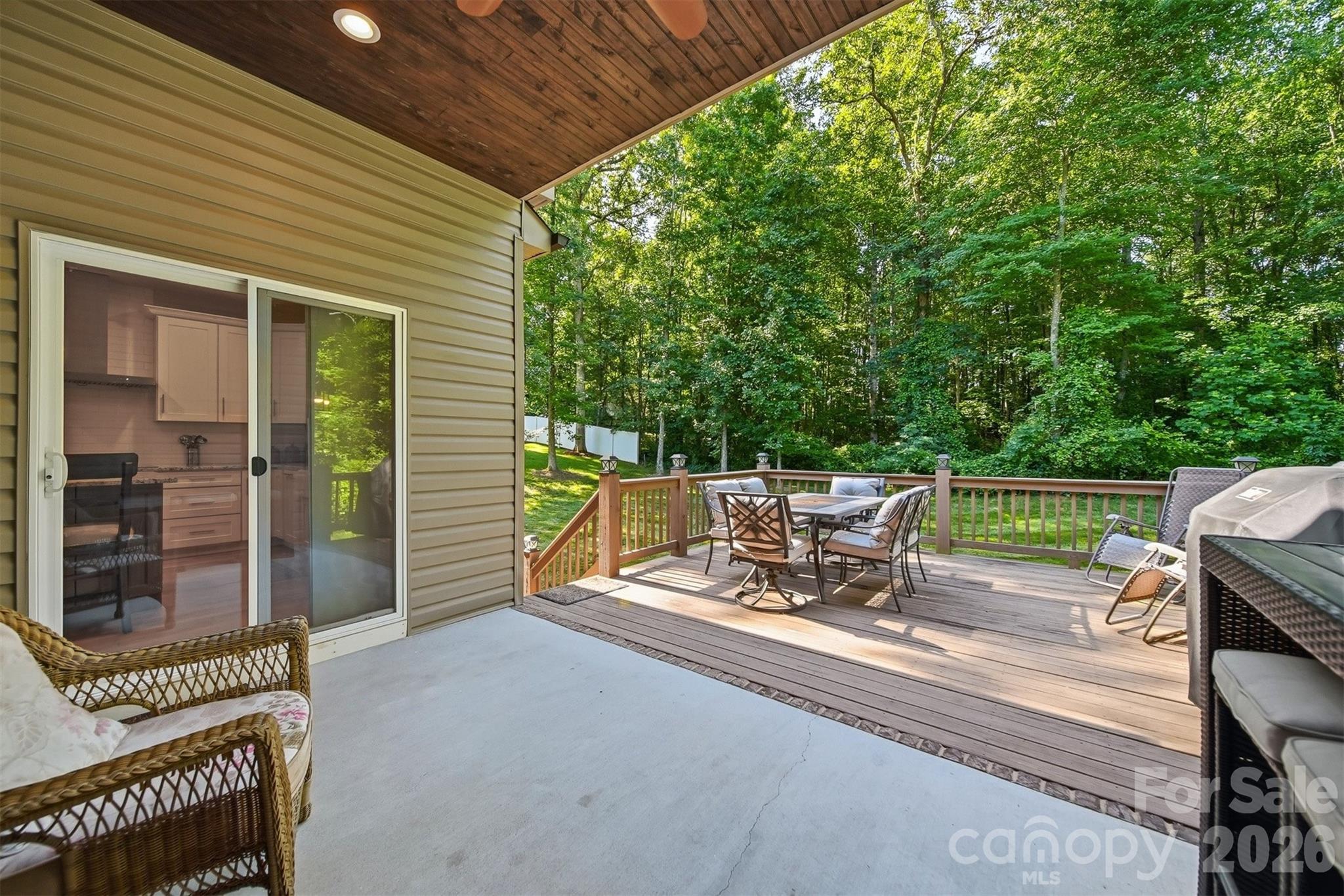 2630 36th Avenue NE — Hickory