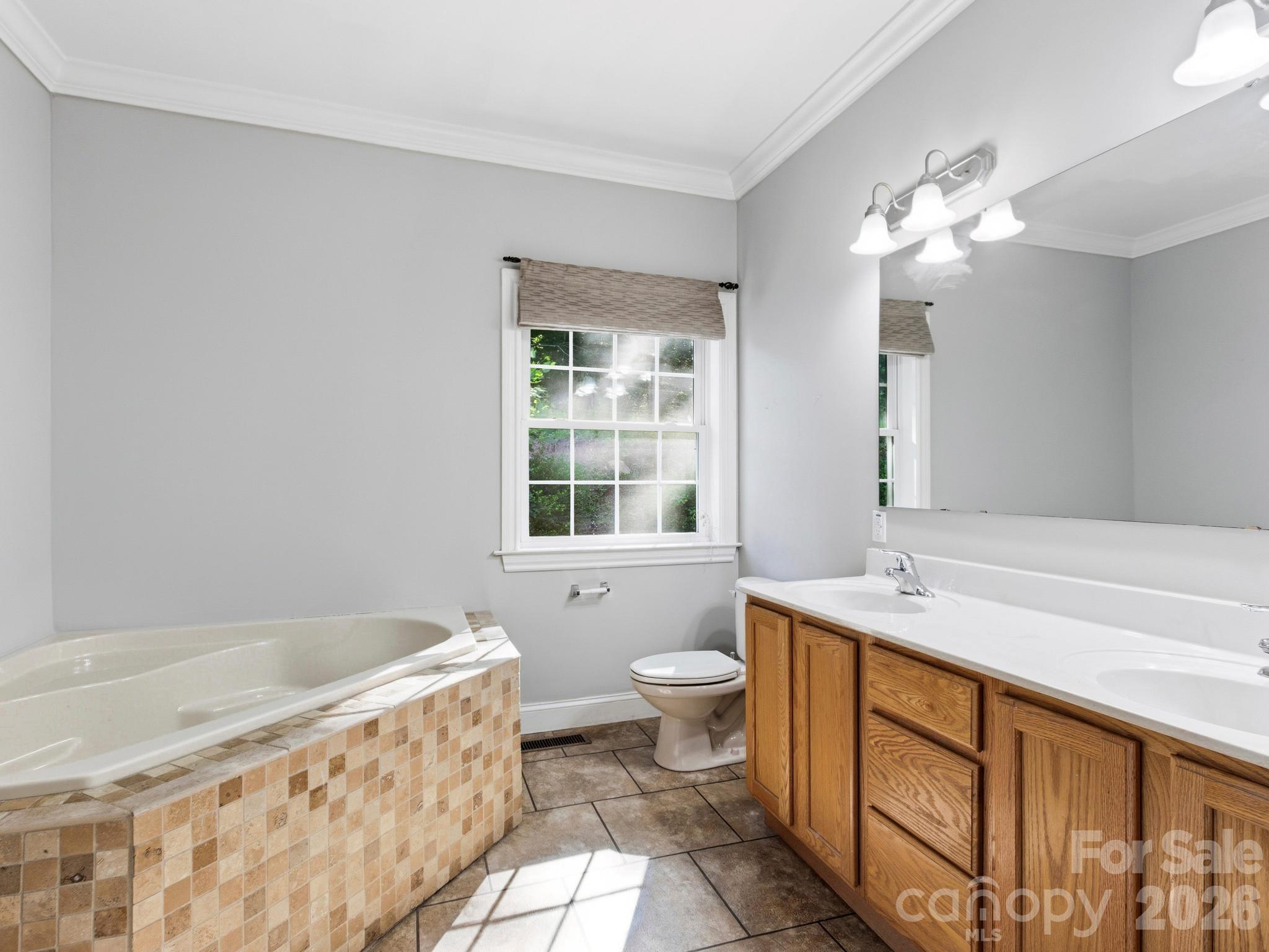 35 Cedar Farm Road — Asheville