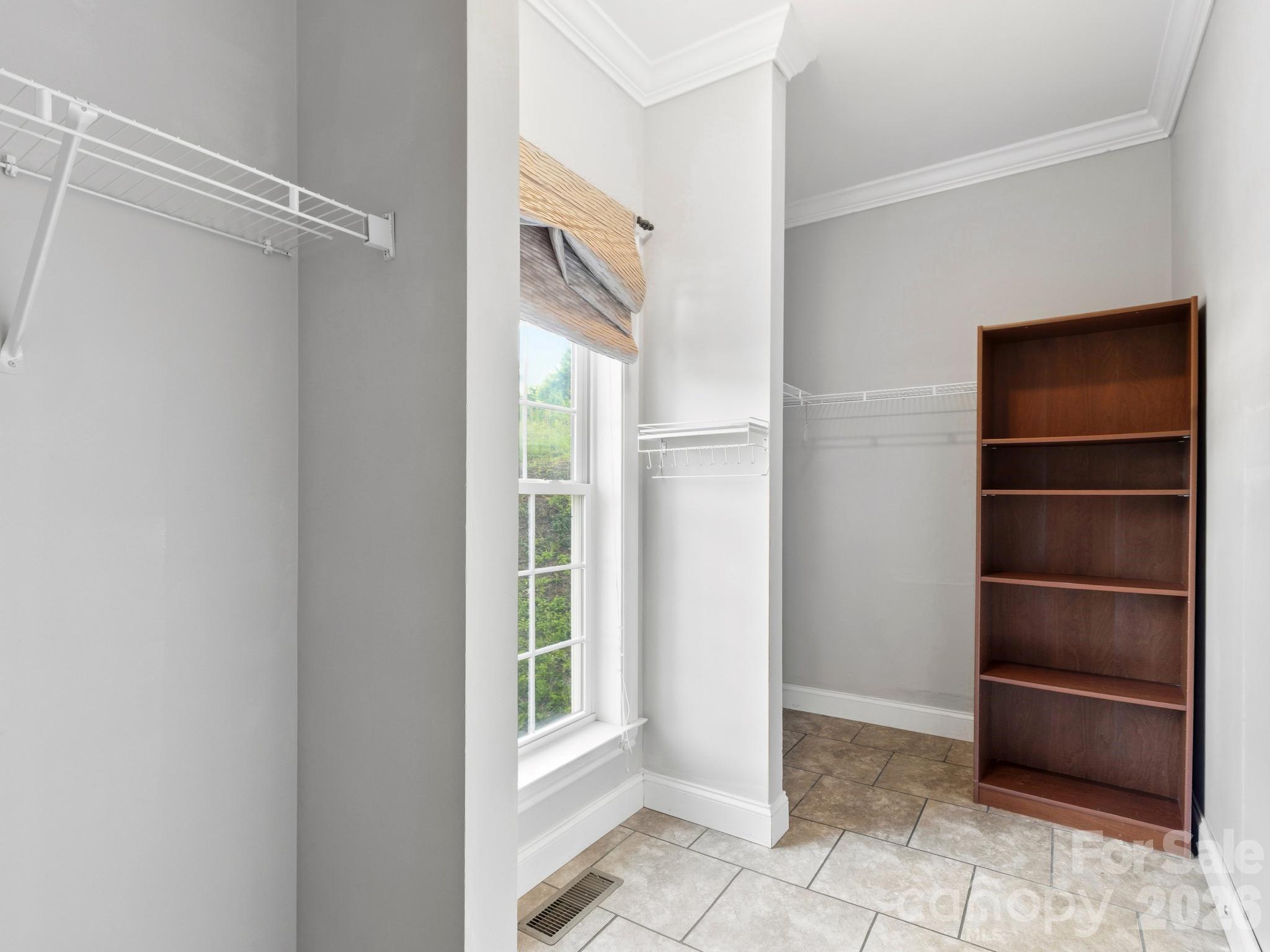 35 Cedar Farm Road — Asheville