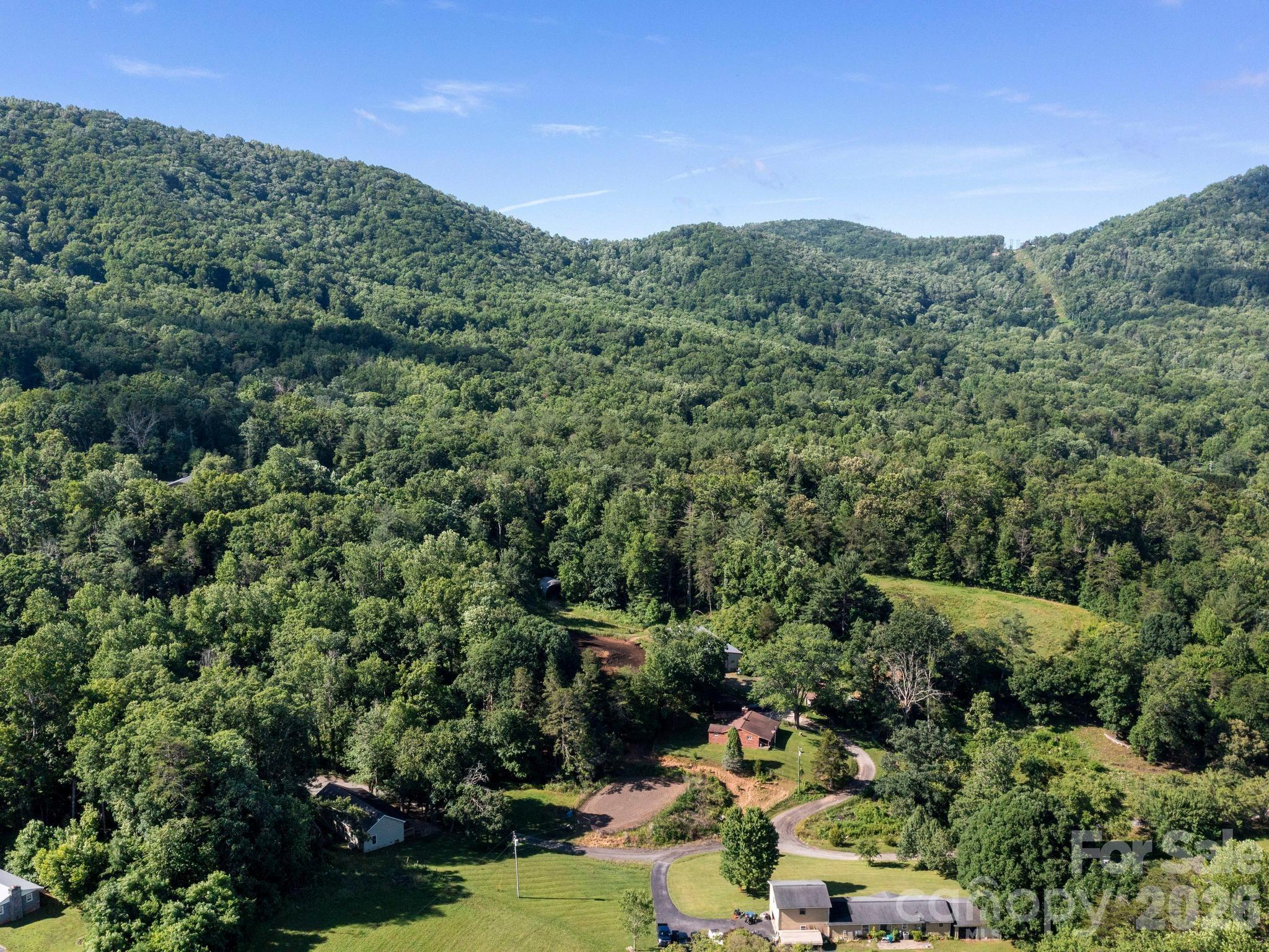 35 Cedar Farm Road — Asheville