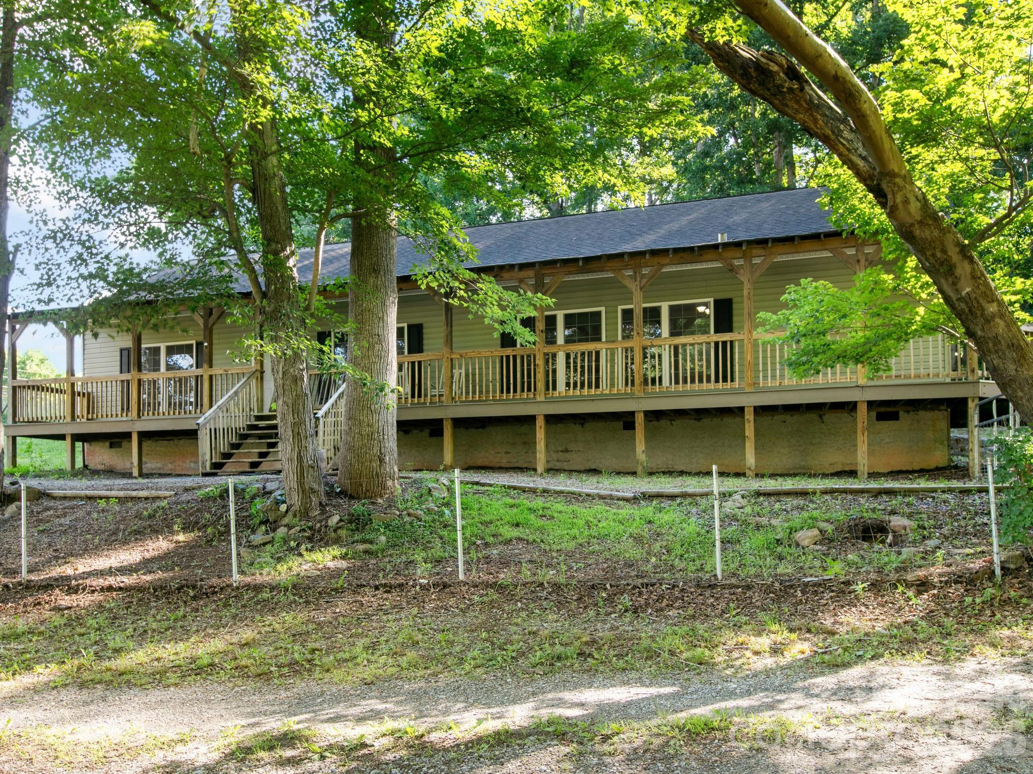 35 Cedar Farm Road — Asheville