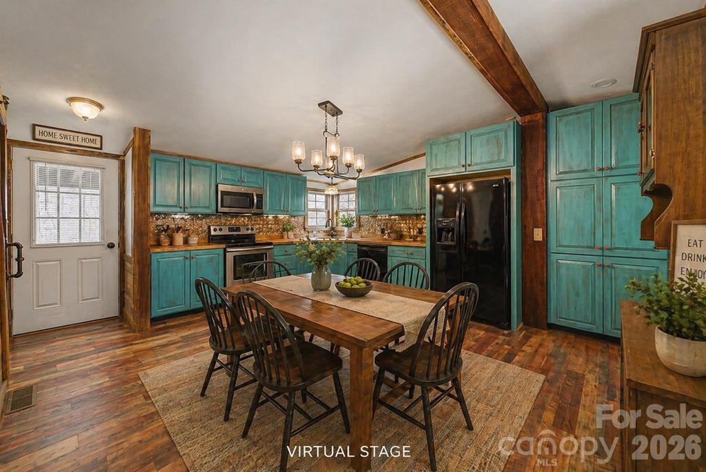 1668 Buff Creek Road — Sylva
