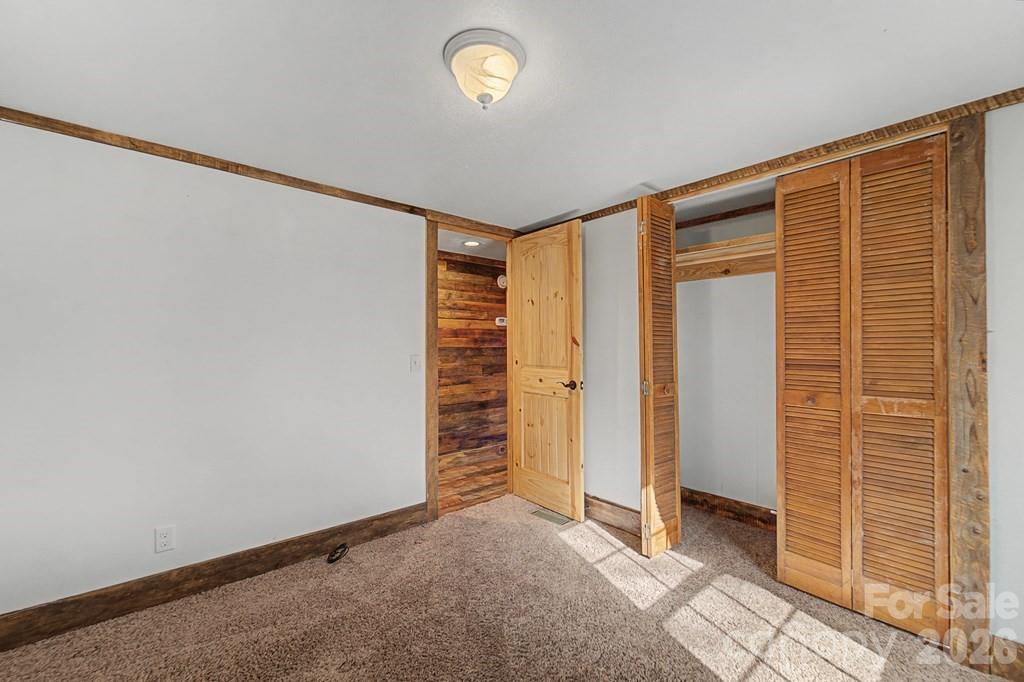 1668 Buff Creek Road — Sylva
