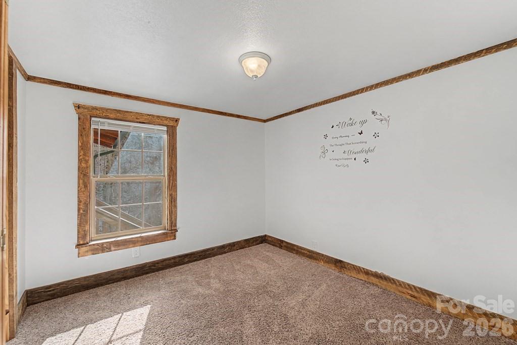 1668 Buff Creek Road — Sylva