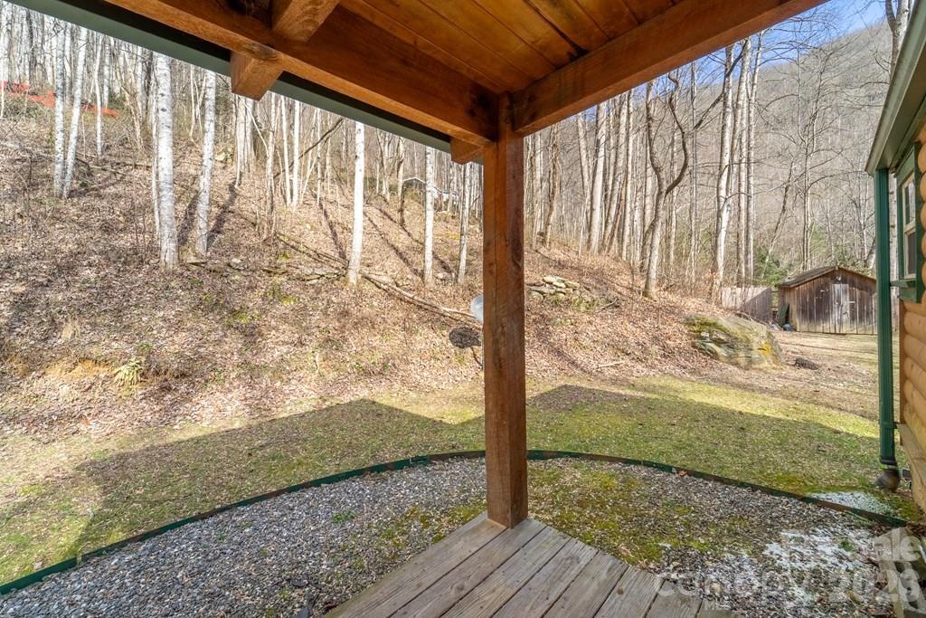 1668 Buff Creek Road — Sylva