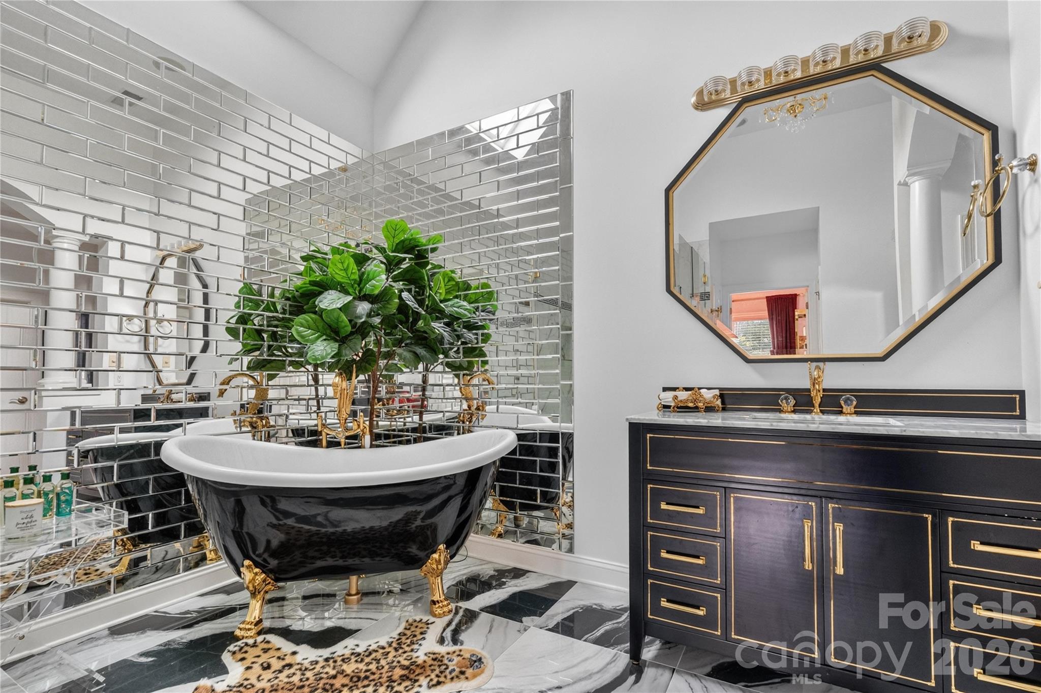 14136 Shaw Drive — Huntersville