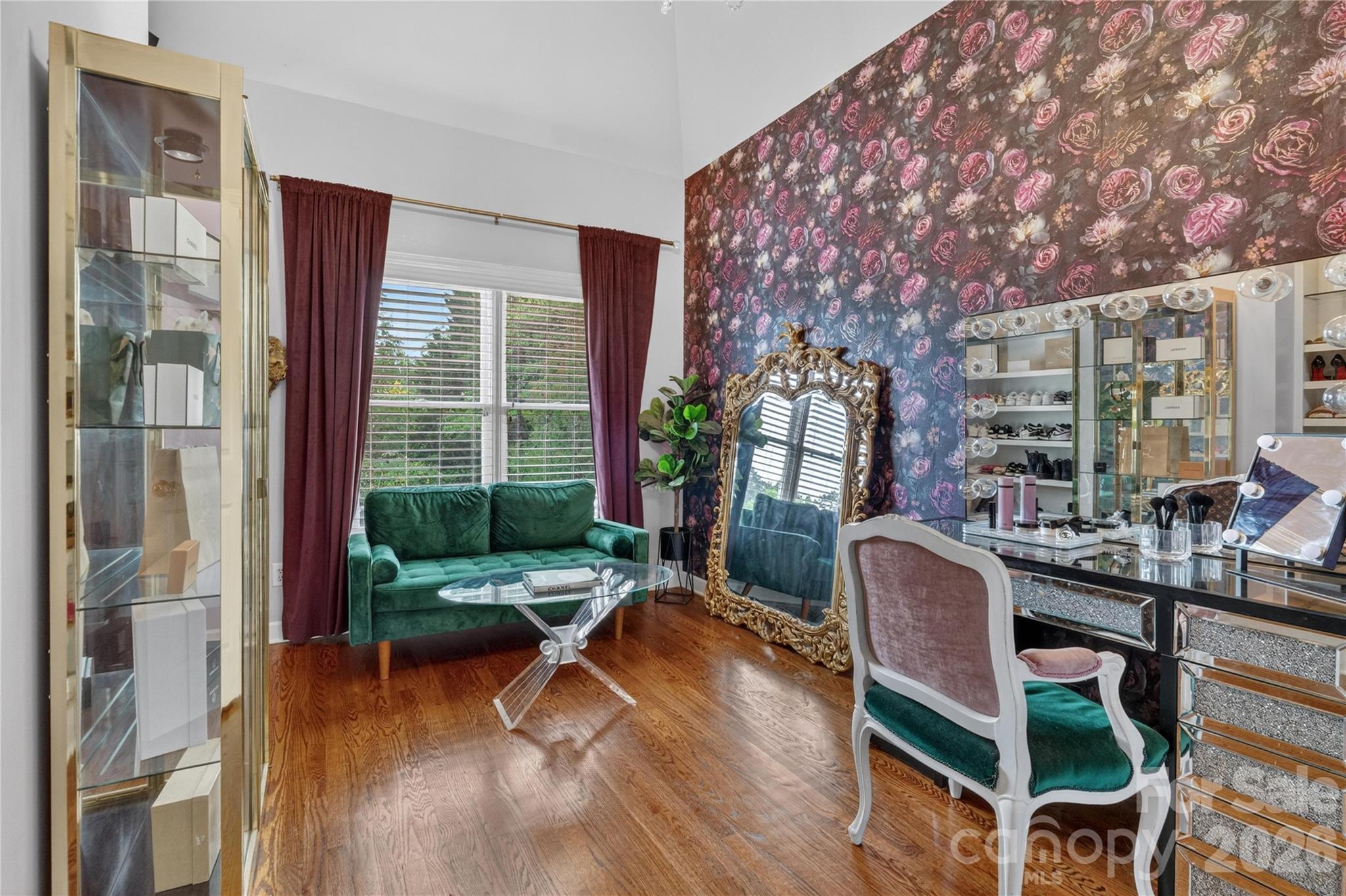 14136 Shaw Drive — Huntersville