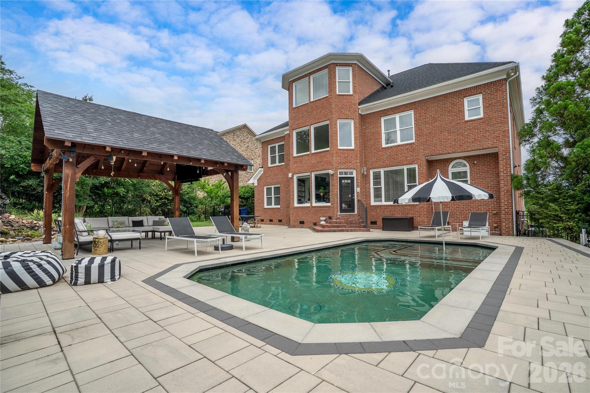 14136 Shaw Drive — Huntersville