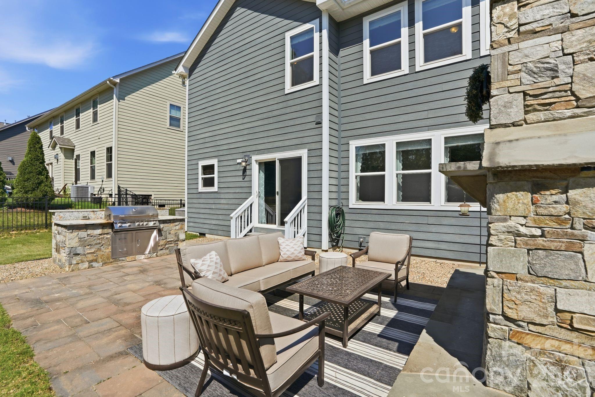 10420 Daufuskie Drive — Charlotte
