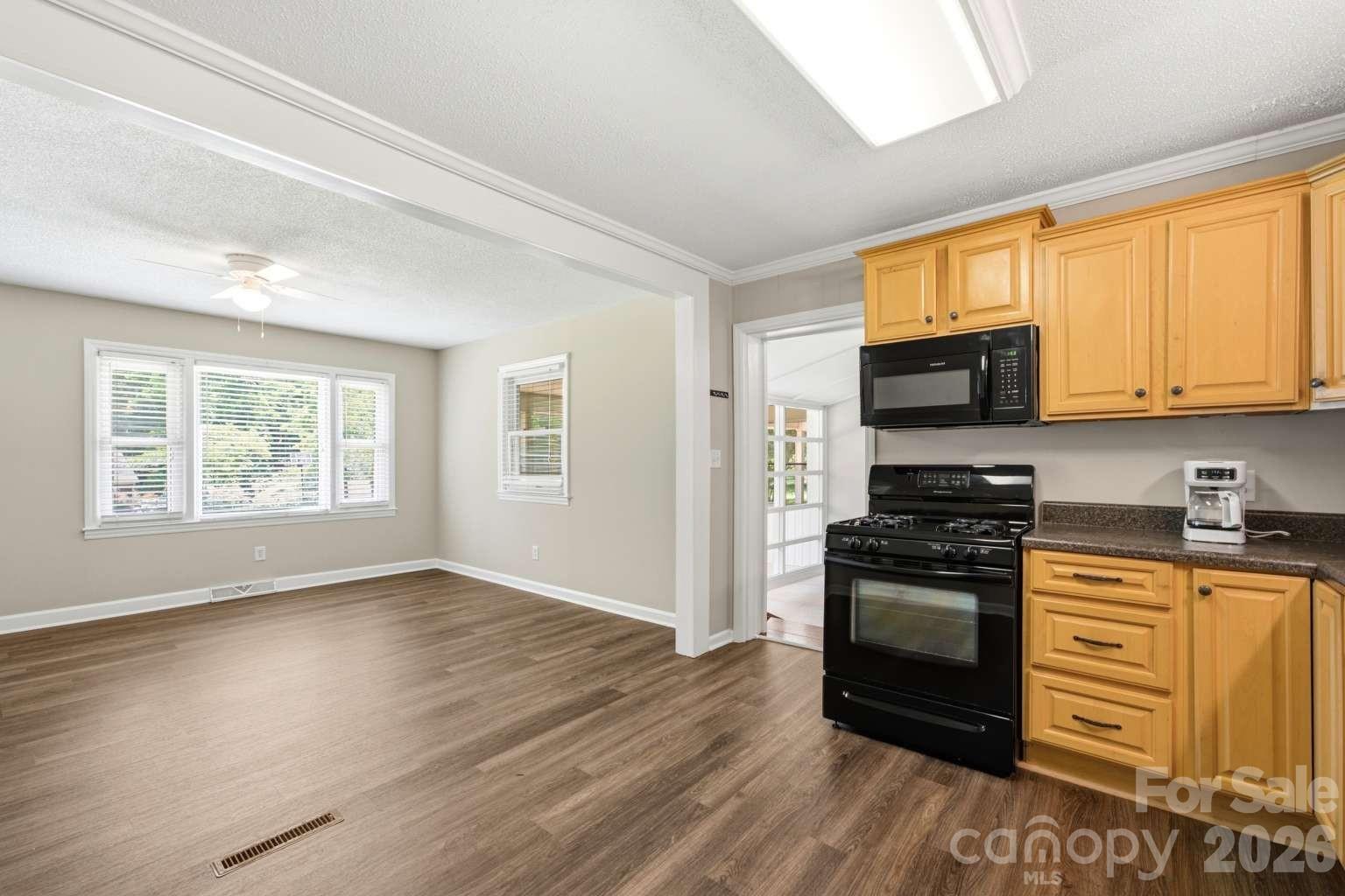 211 Valleydale Drive — Gastonia