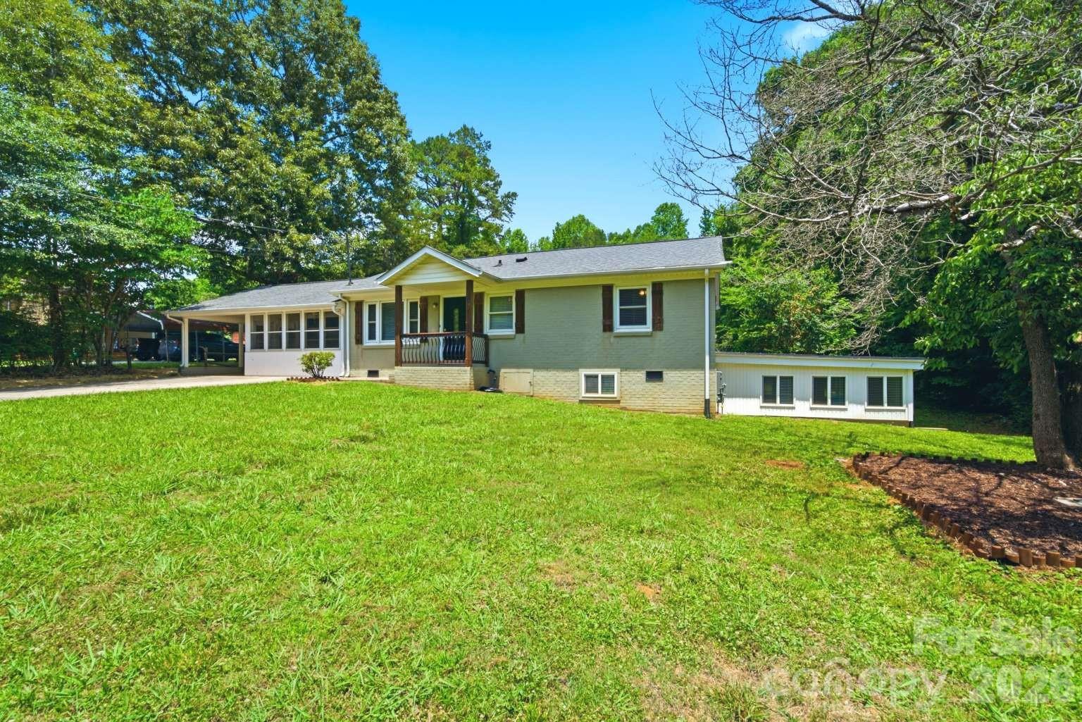 211 Valleydale Drive — Gastonia