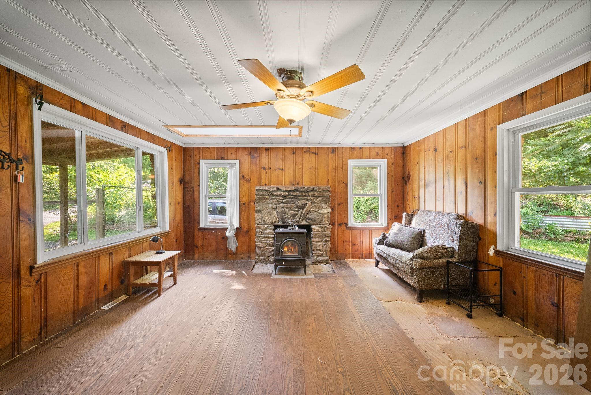 78 Green Oak Road — Asheville