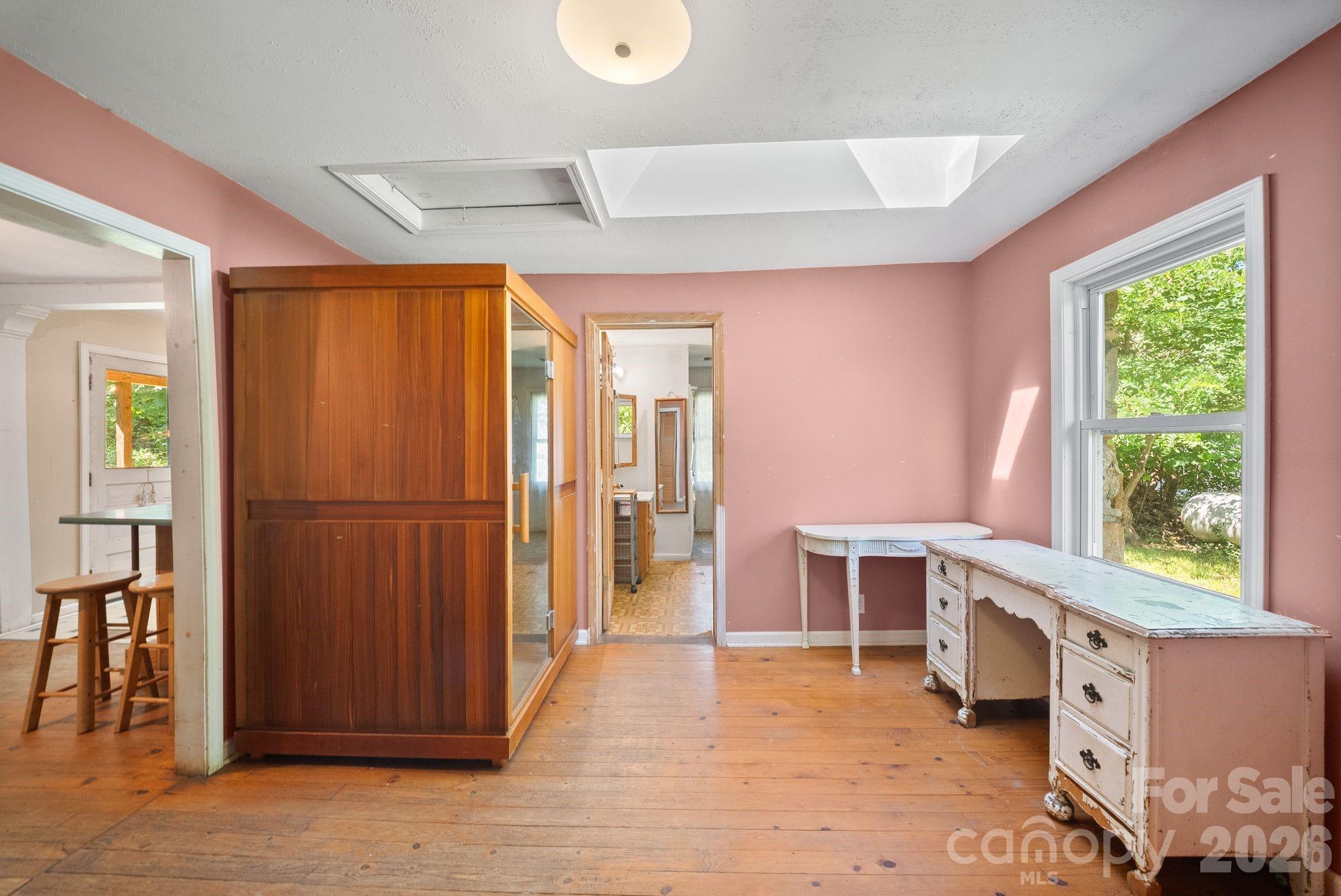 78 Green Oak Road — Asheville