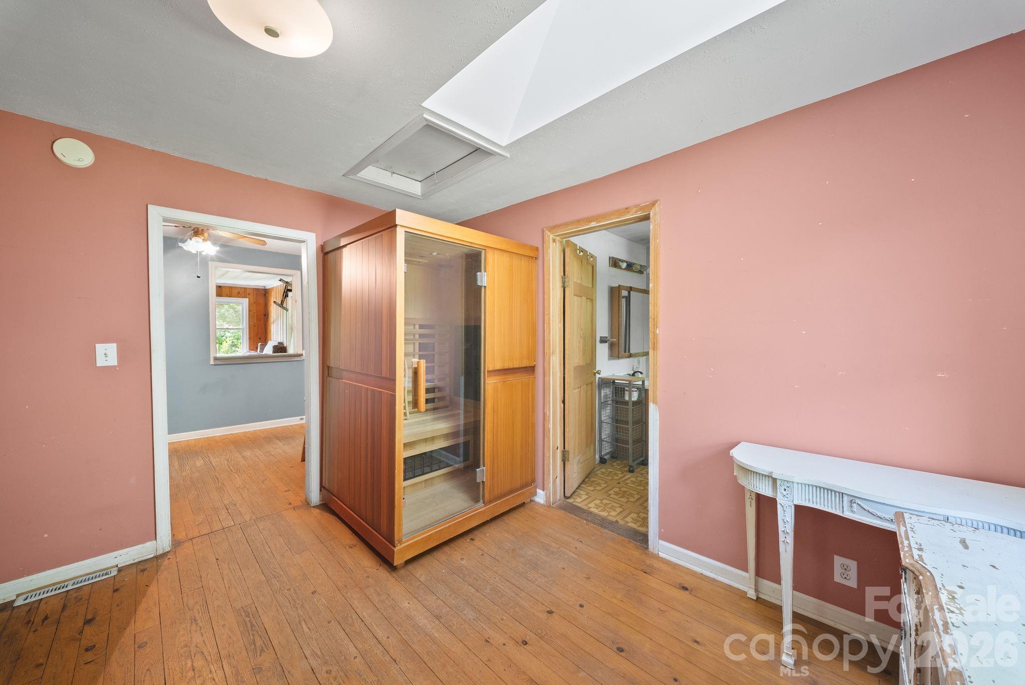 78 Green Oak Road — Asheville