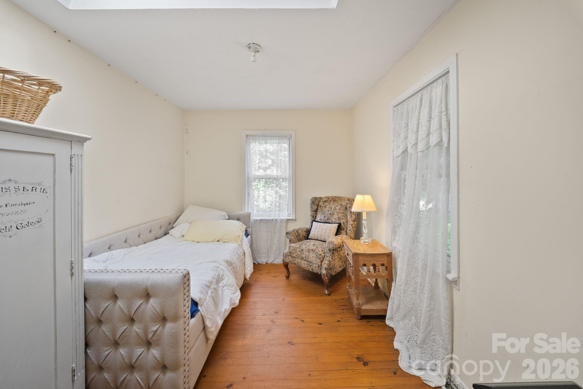 78 Green Oak Road — Asheville