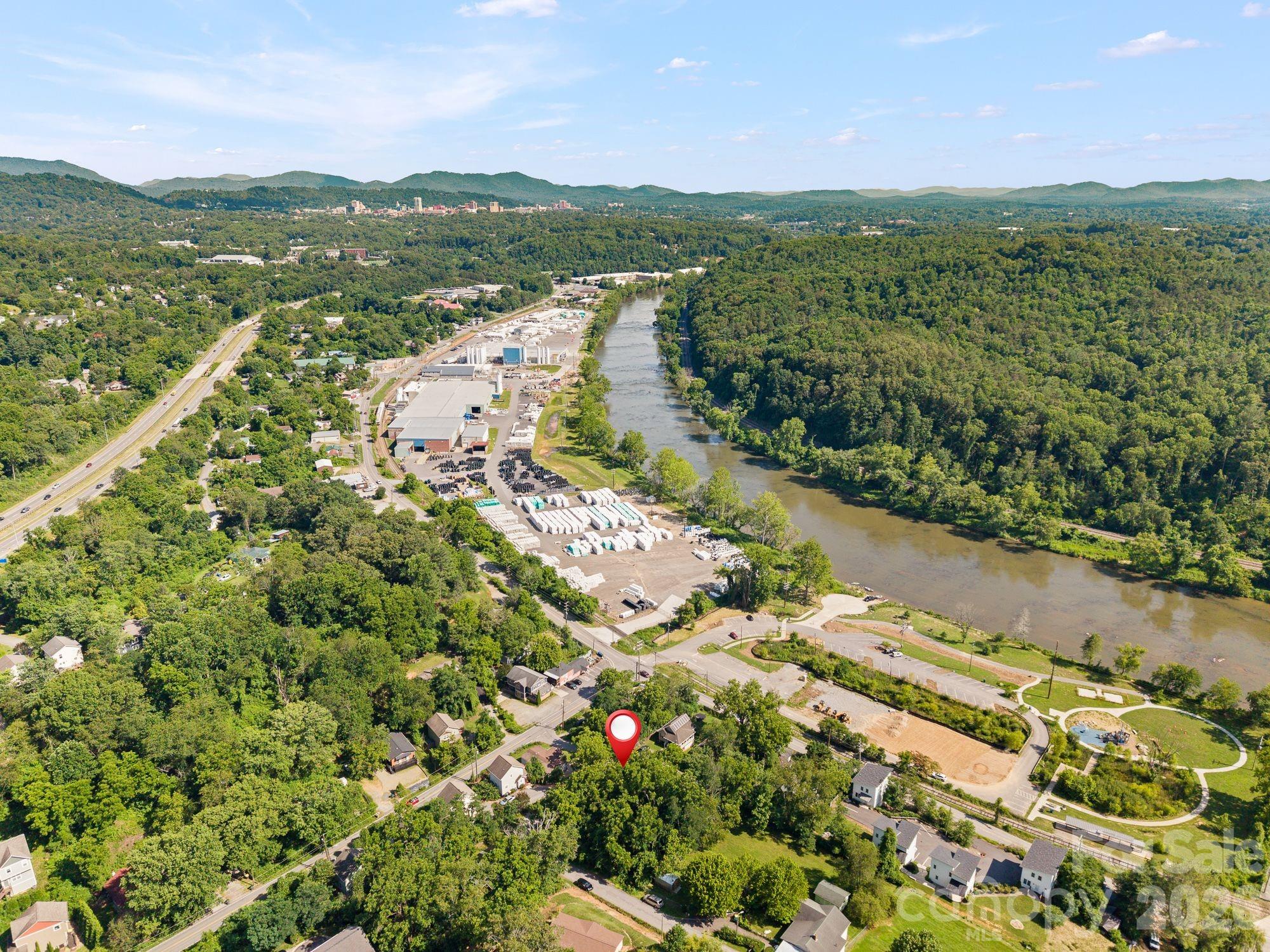 78 Green Oak Road — Asheville
