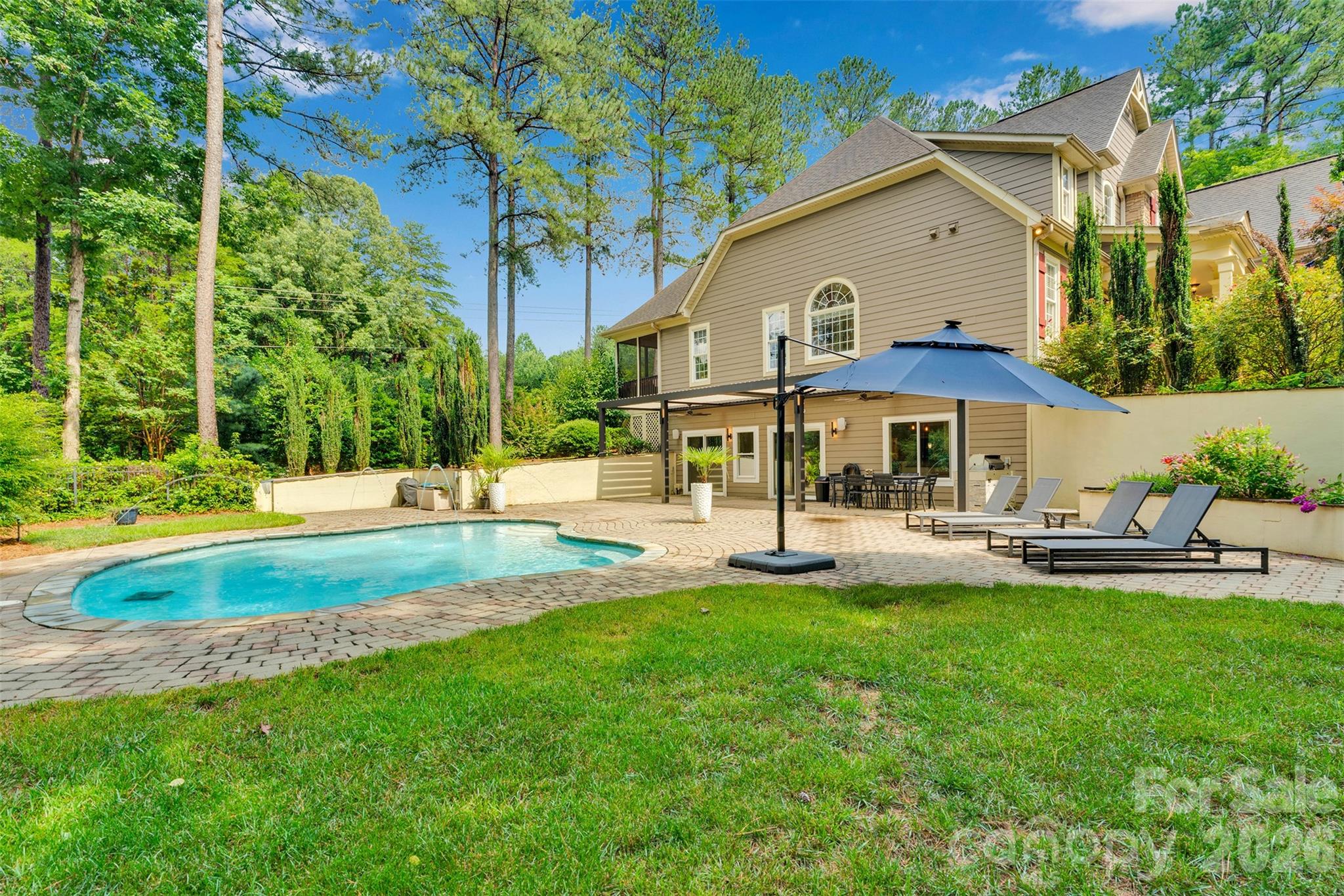 4552 Sawgrass Court — Denver