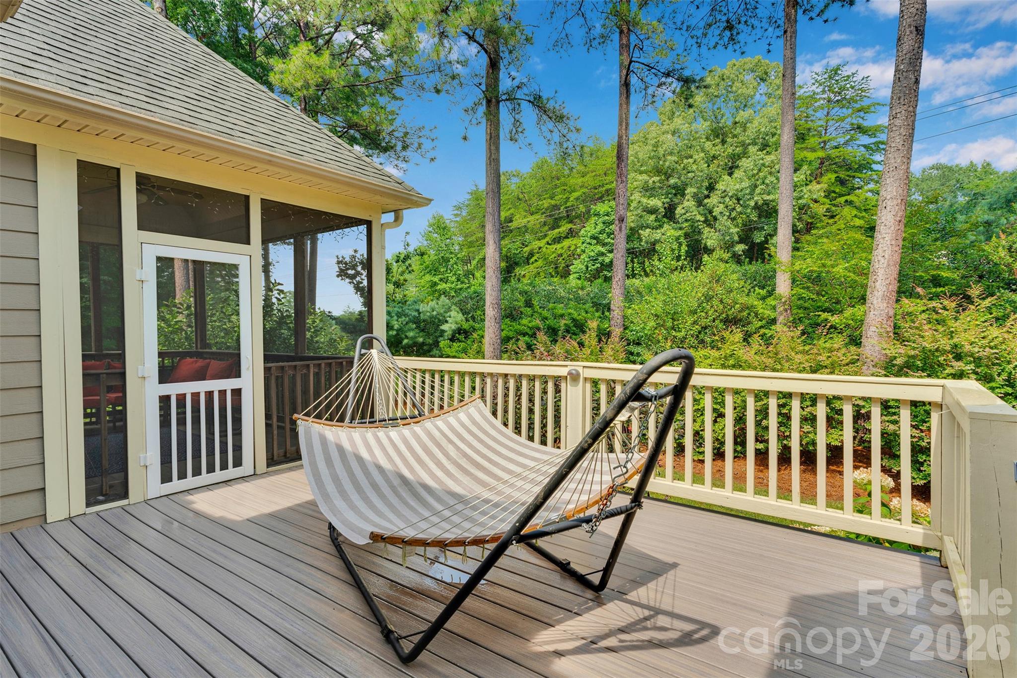 4552 Sawgrass Court — Denver