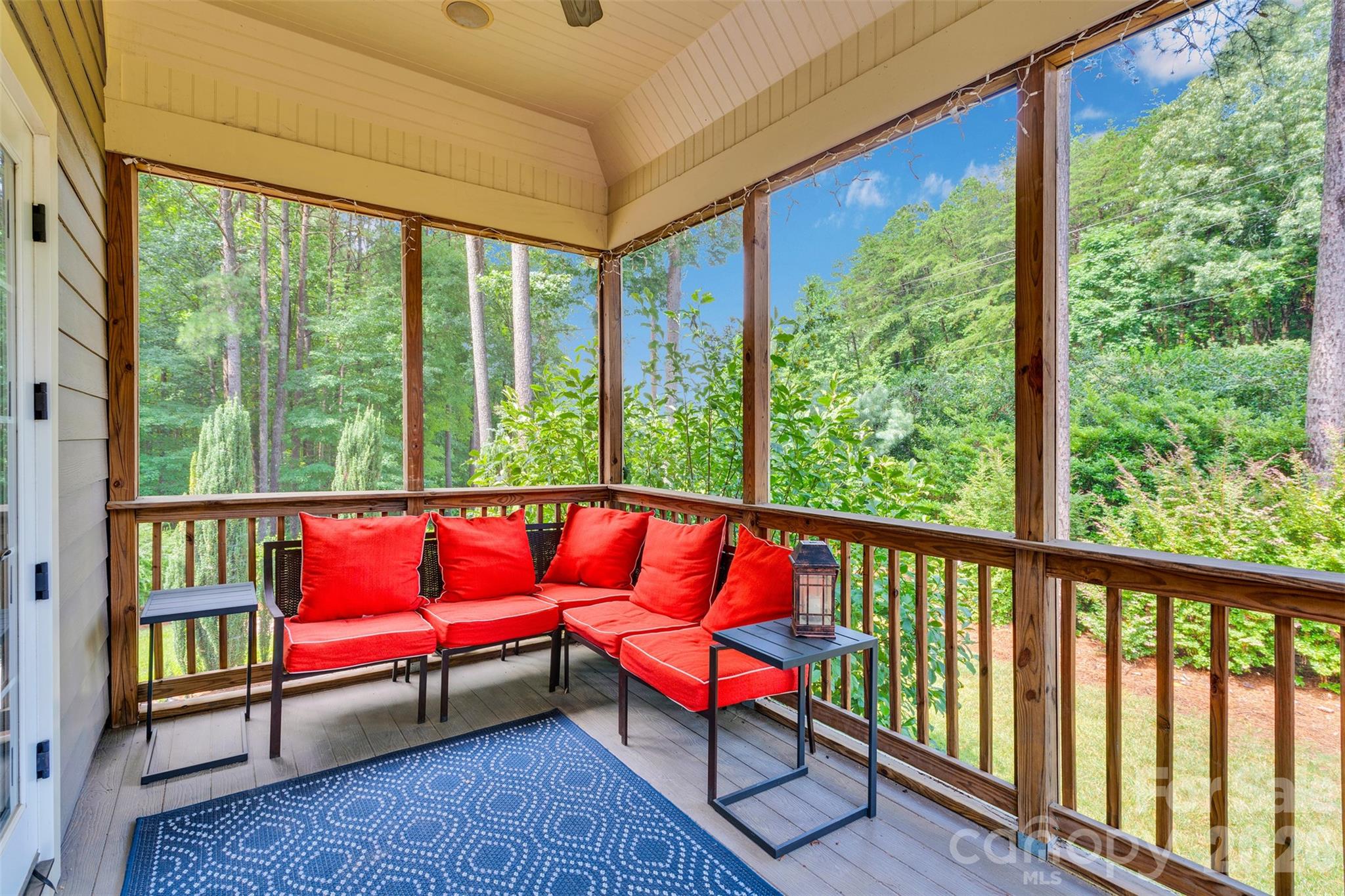 4552 Sawgrass Court — Denver