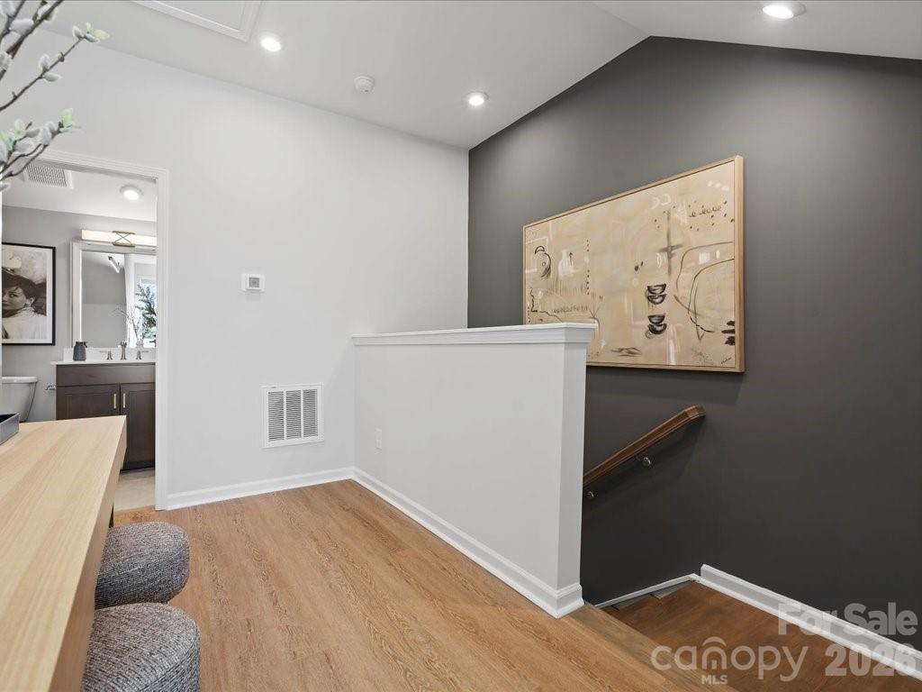 5517 Swaling Street — Charlotte