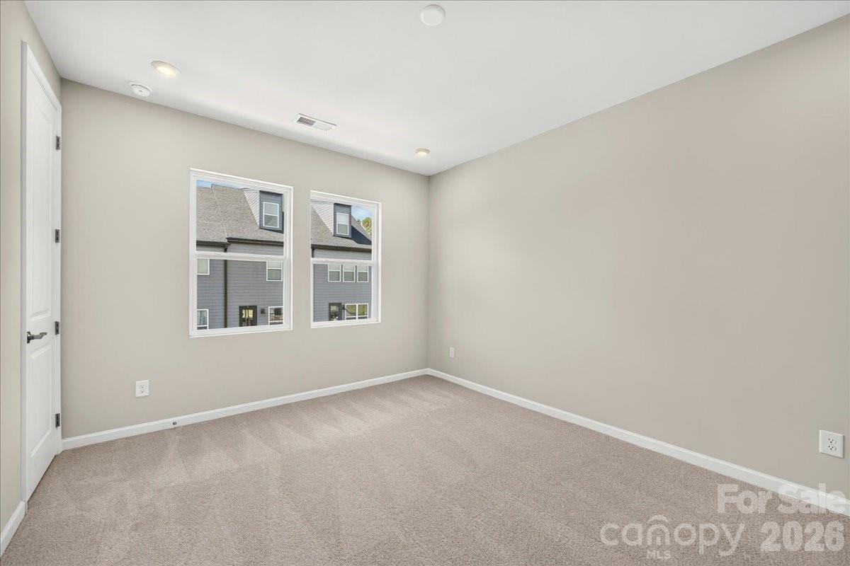 5517 Swaling Street — Charlotte