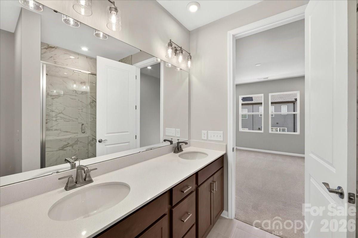 5517 Swaling Street — Charlotte