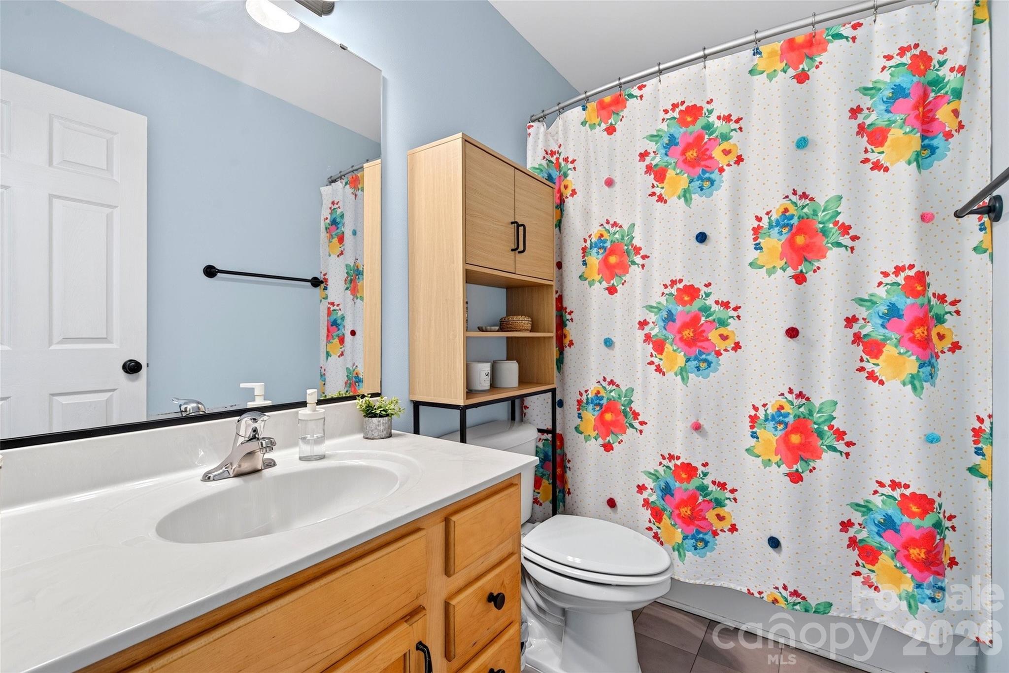 12 Jubilee Circle — Black Mountain