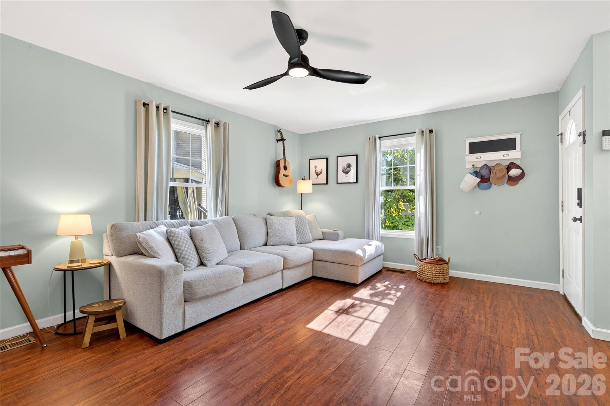 12 Jubilee Circle — Black Mountain