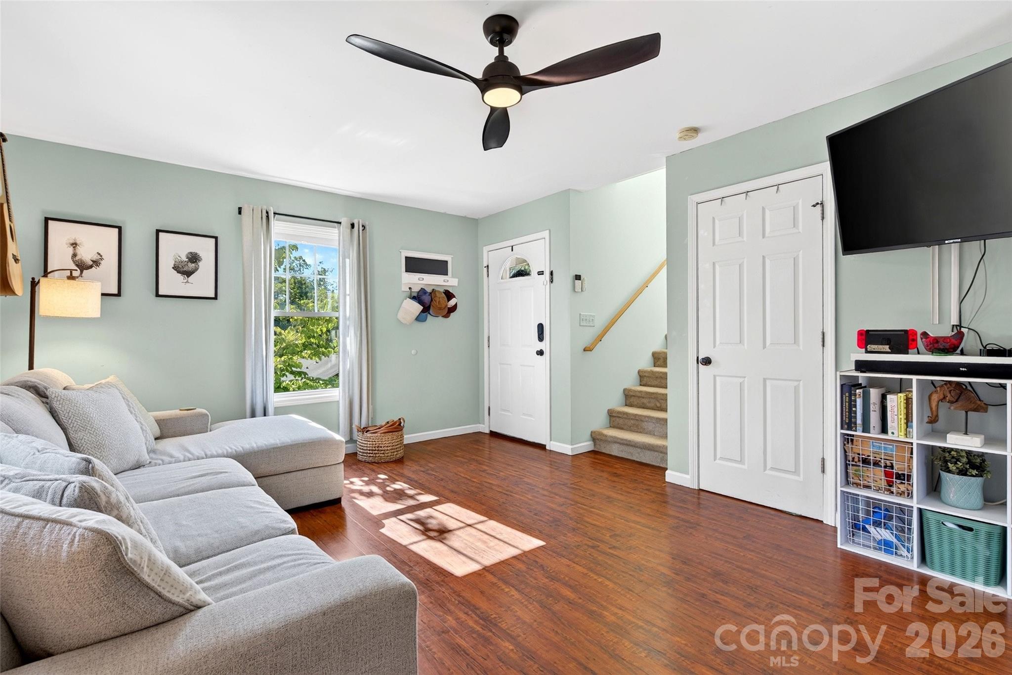 12 Jubilee Circle — Black Mountain